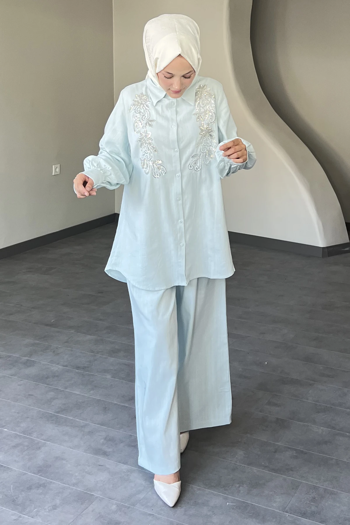 Firuze İşlemeli Keten Takım SK-8567