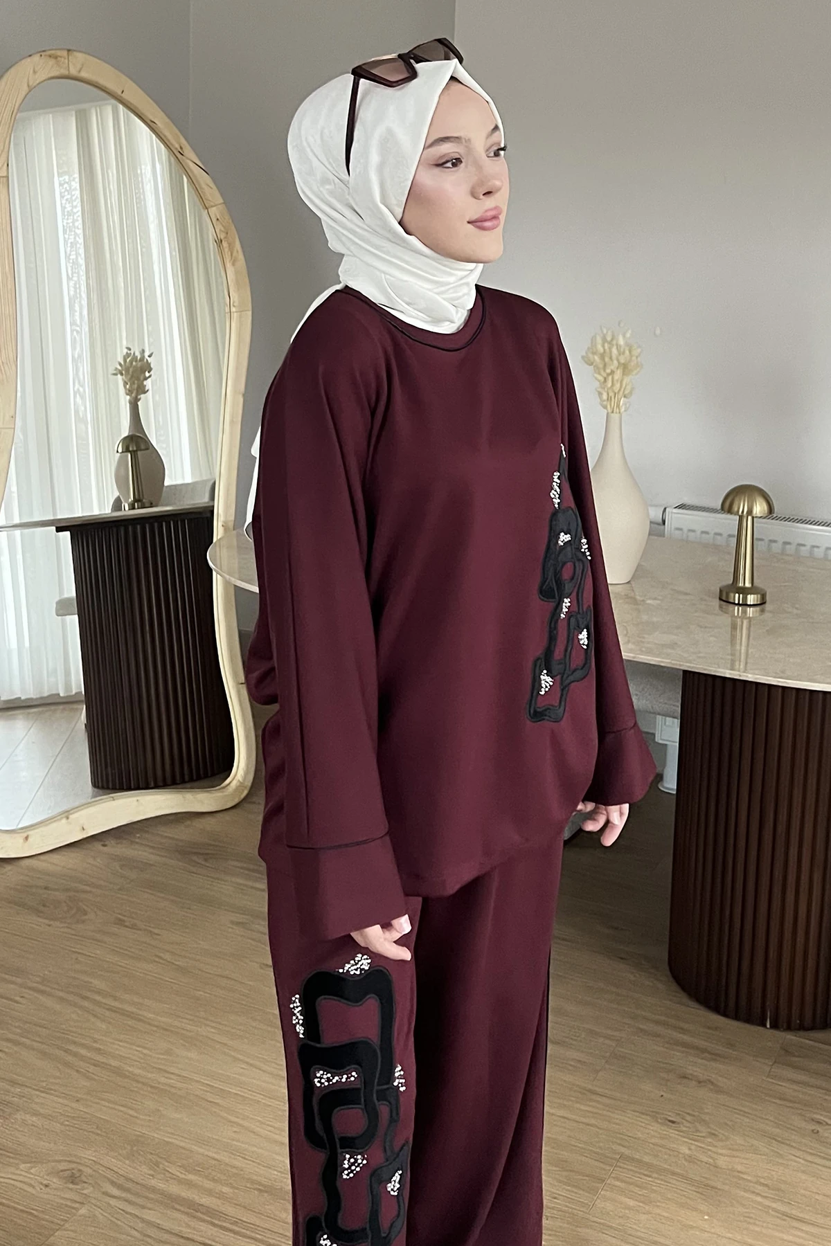 Crush Taş İşlemeli Süet Detaylı Eşofman Takımı SK-8635