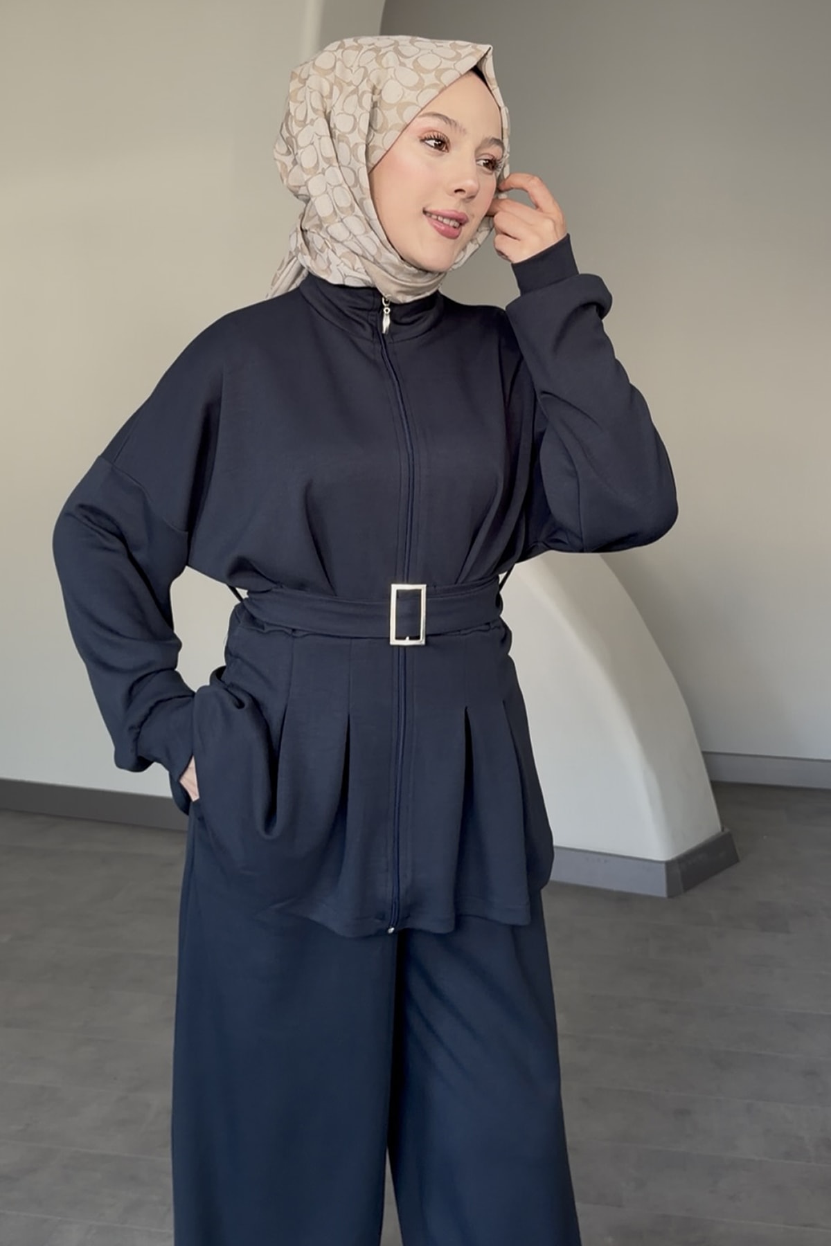 Tiana Kemerli Modal Takım SK-8621