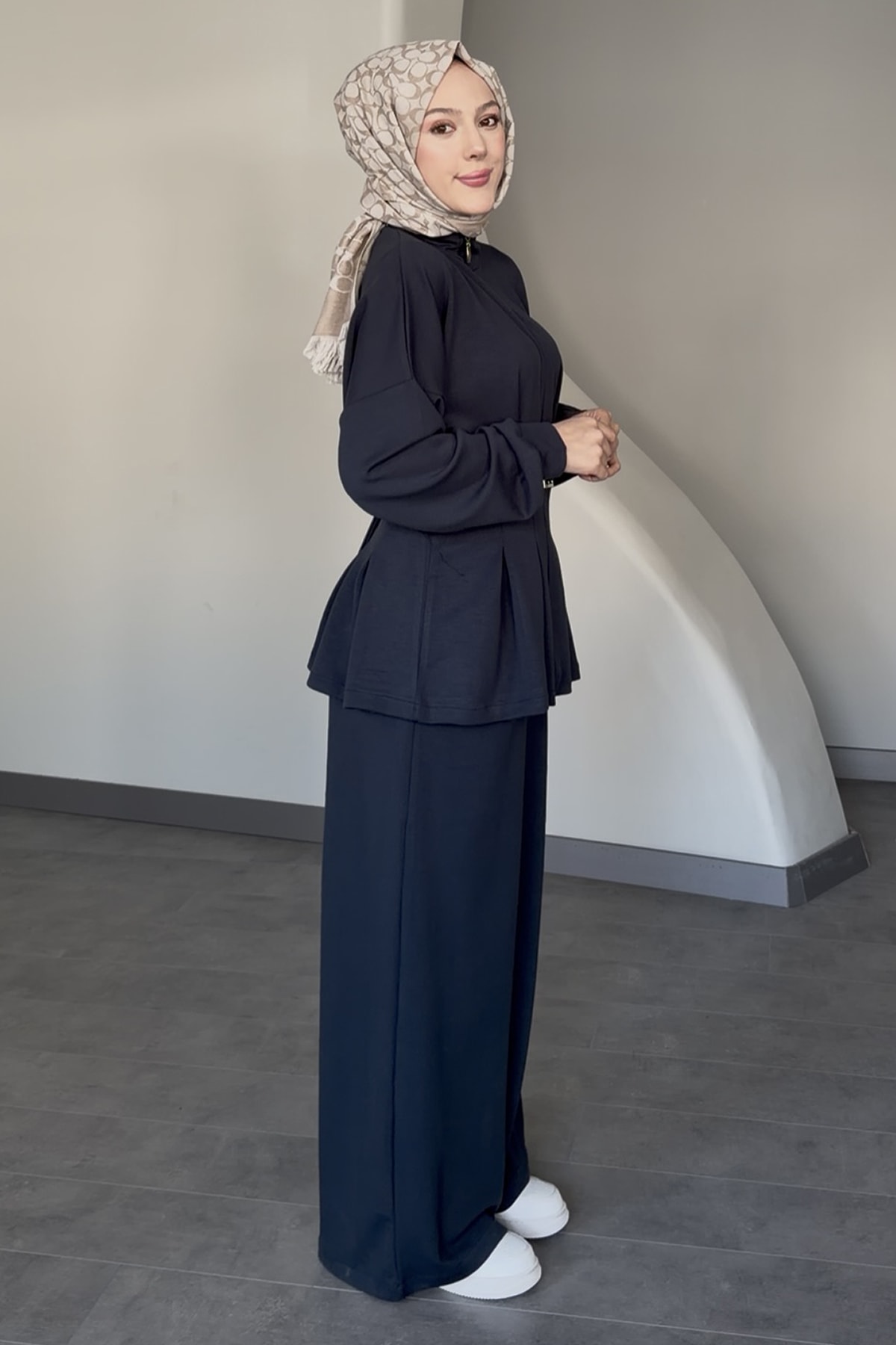 Tiana Kemerli Modal Takım SK-8621