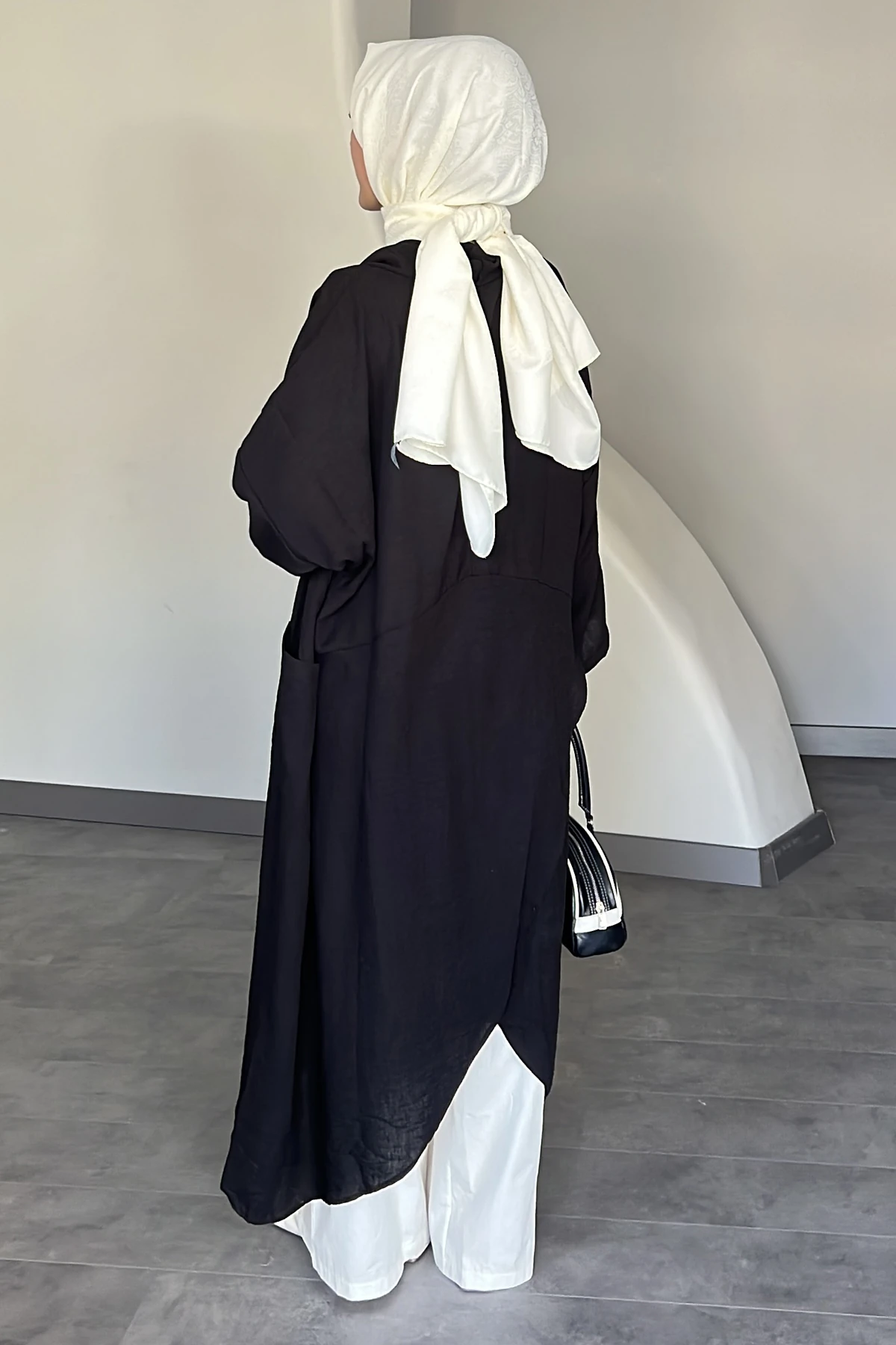 Boston Asimetrik Önü Çapraz Kap SMR-8591