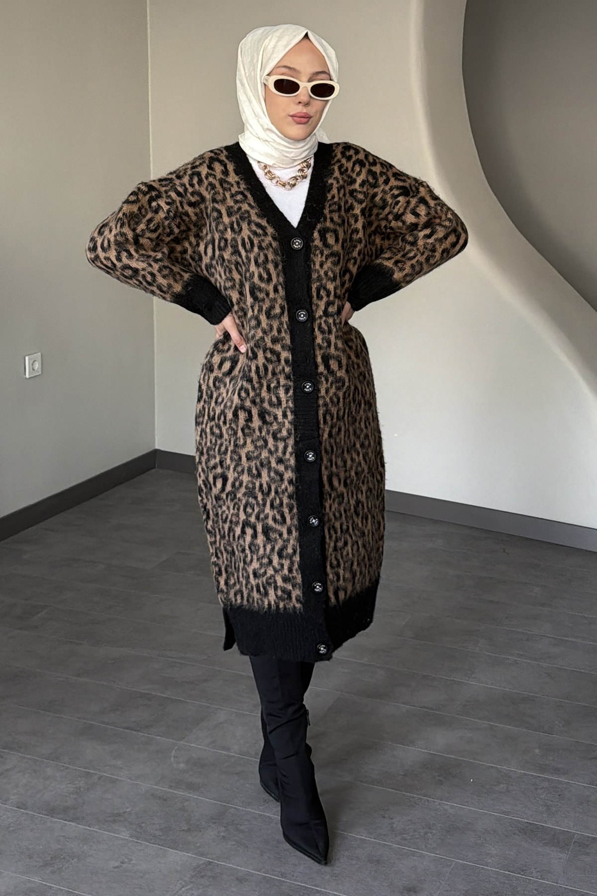 Çita Desenli Yünlü Düğme Detaylı Hırka SMR-8629 - Acı Kahve