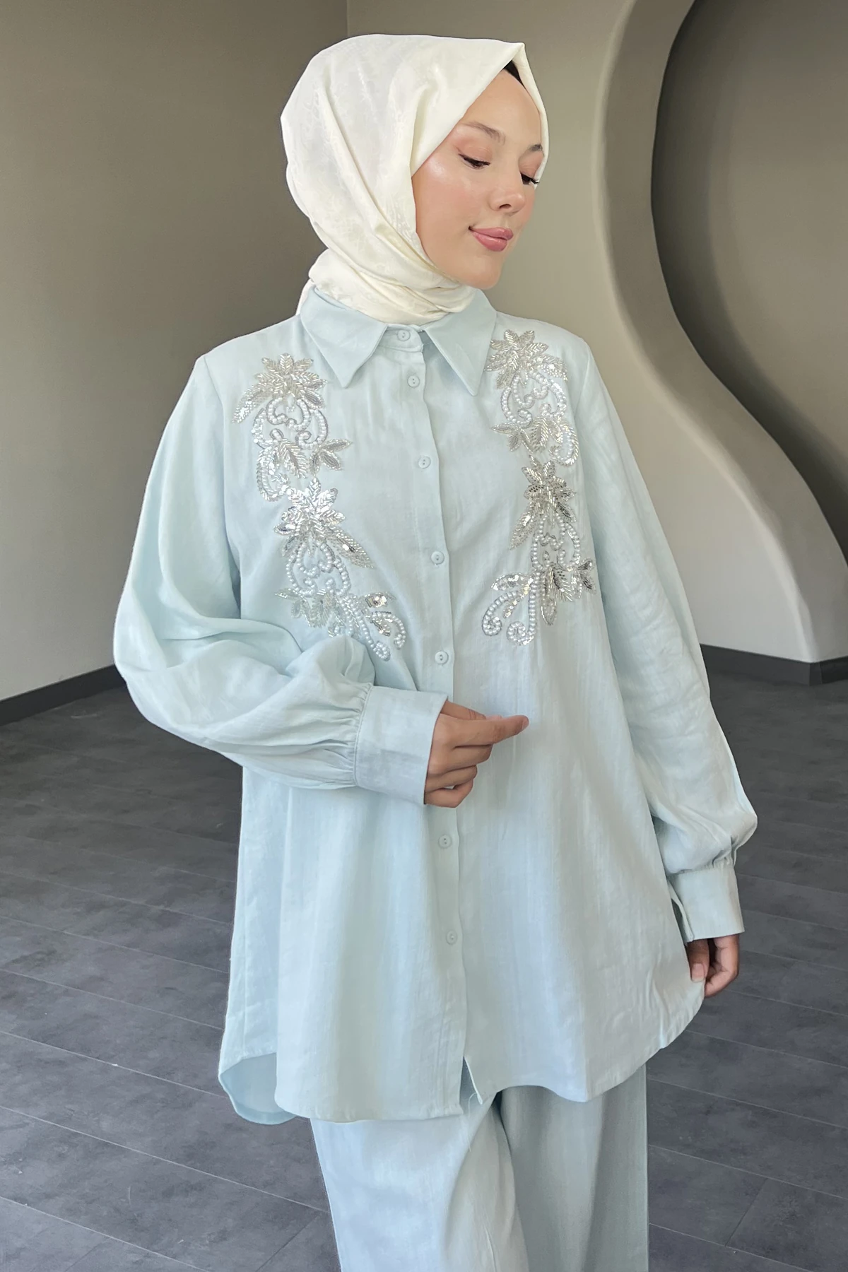 Firuze İşlemeli Keten Takım SK-8567