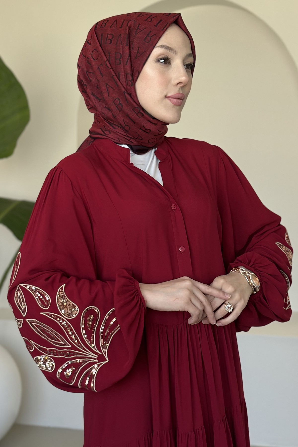 Beste Kol Payet Nakışlı Zarif Elbise SK-8431