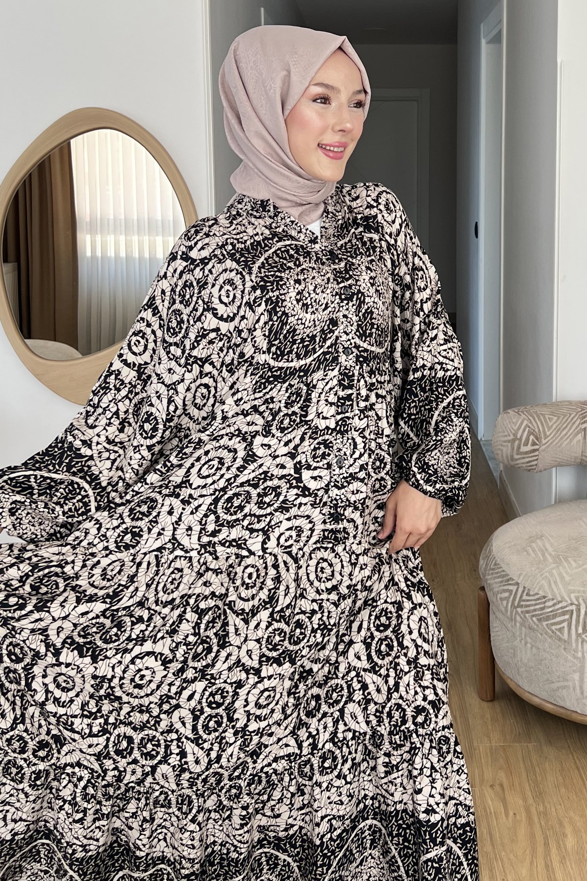 Vavelya Karışık Desenli Yarım Düğmeli Elbise SK-8537