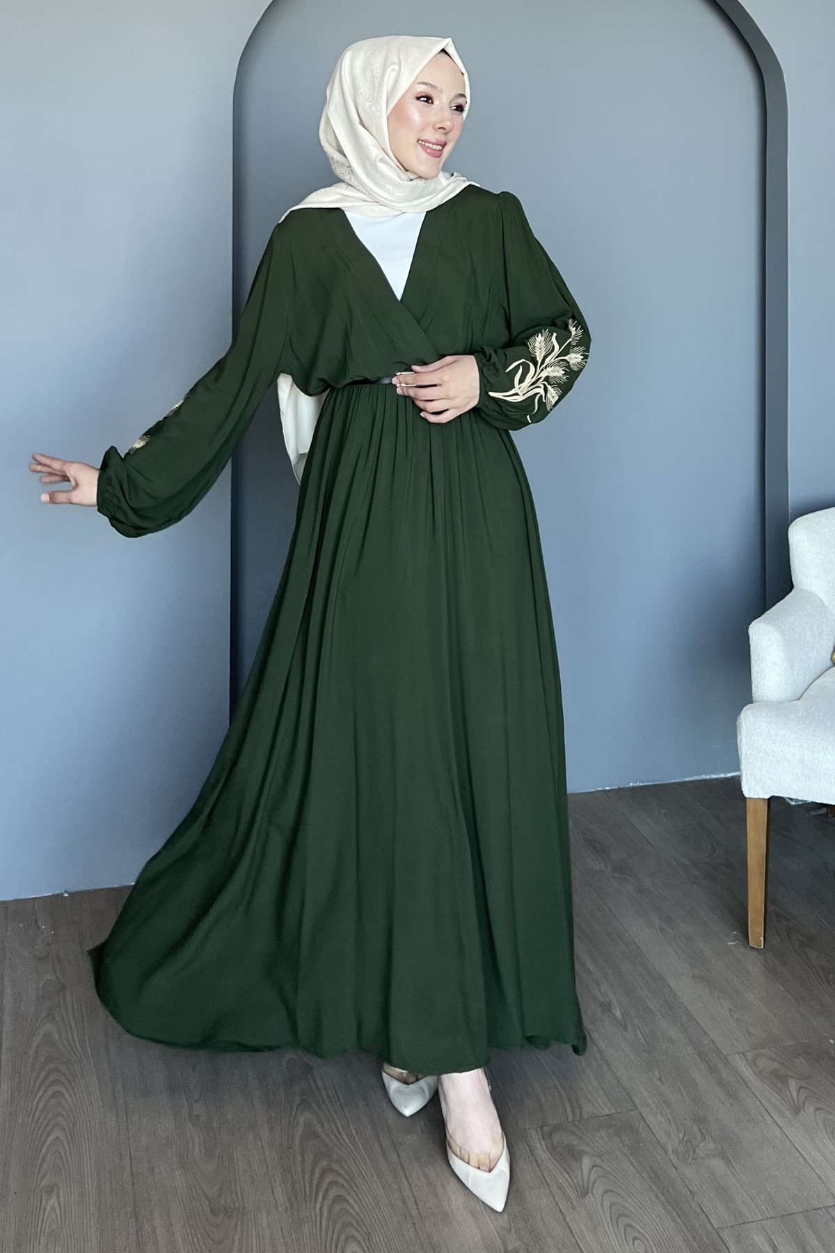 Reyna Kruvaze Yaka Kol Nakışlı Elbise SK-8489