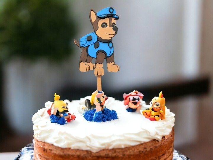 Chase Paw Patrol Çubuklu Pasta Üstü Süsü