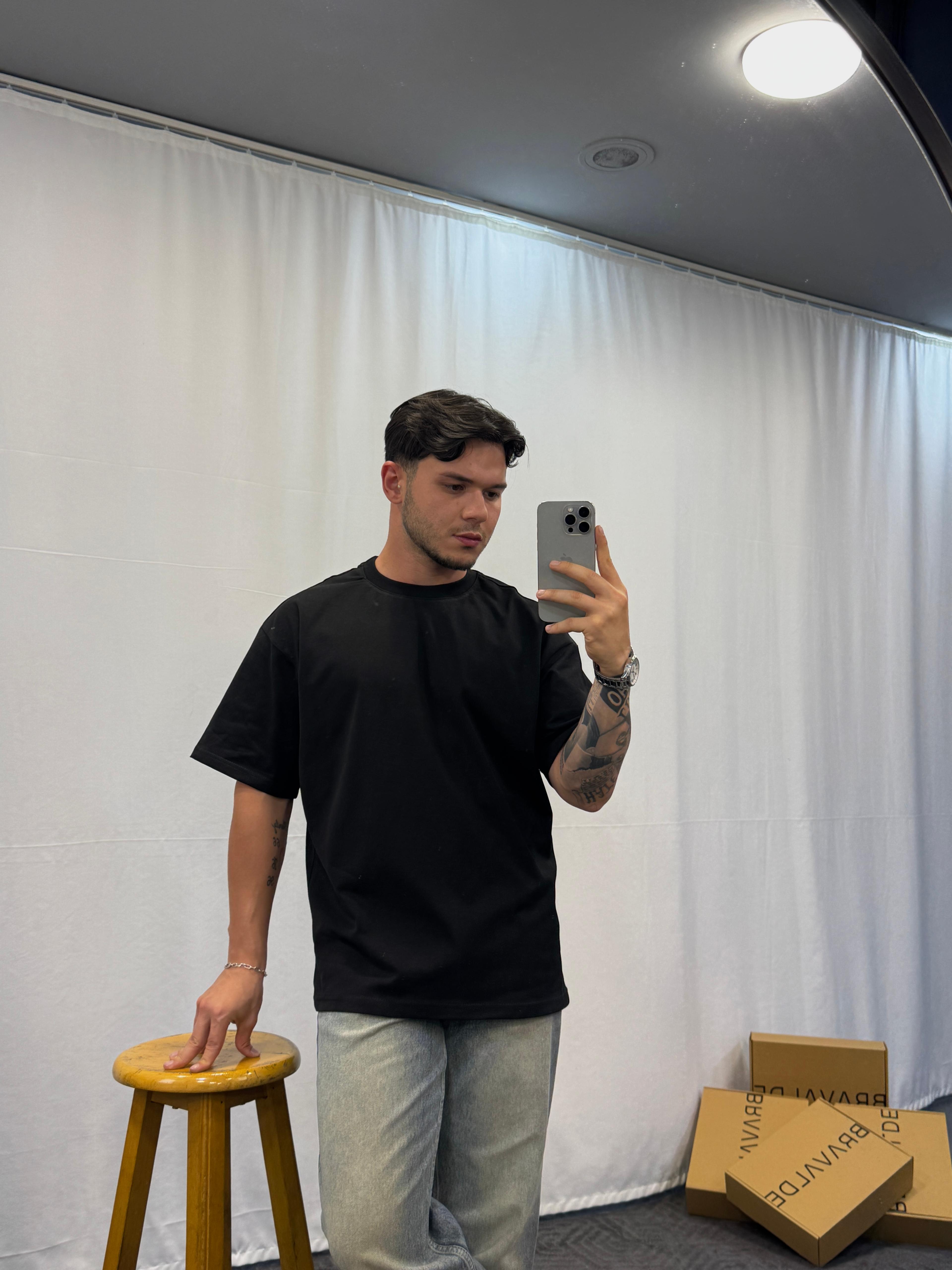 Giesto Oversize Fırça Kumaş Basic T-Shirt - Siyah