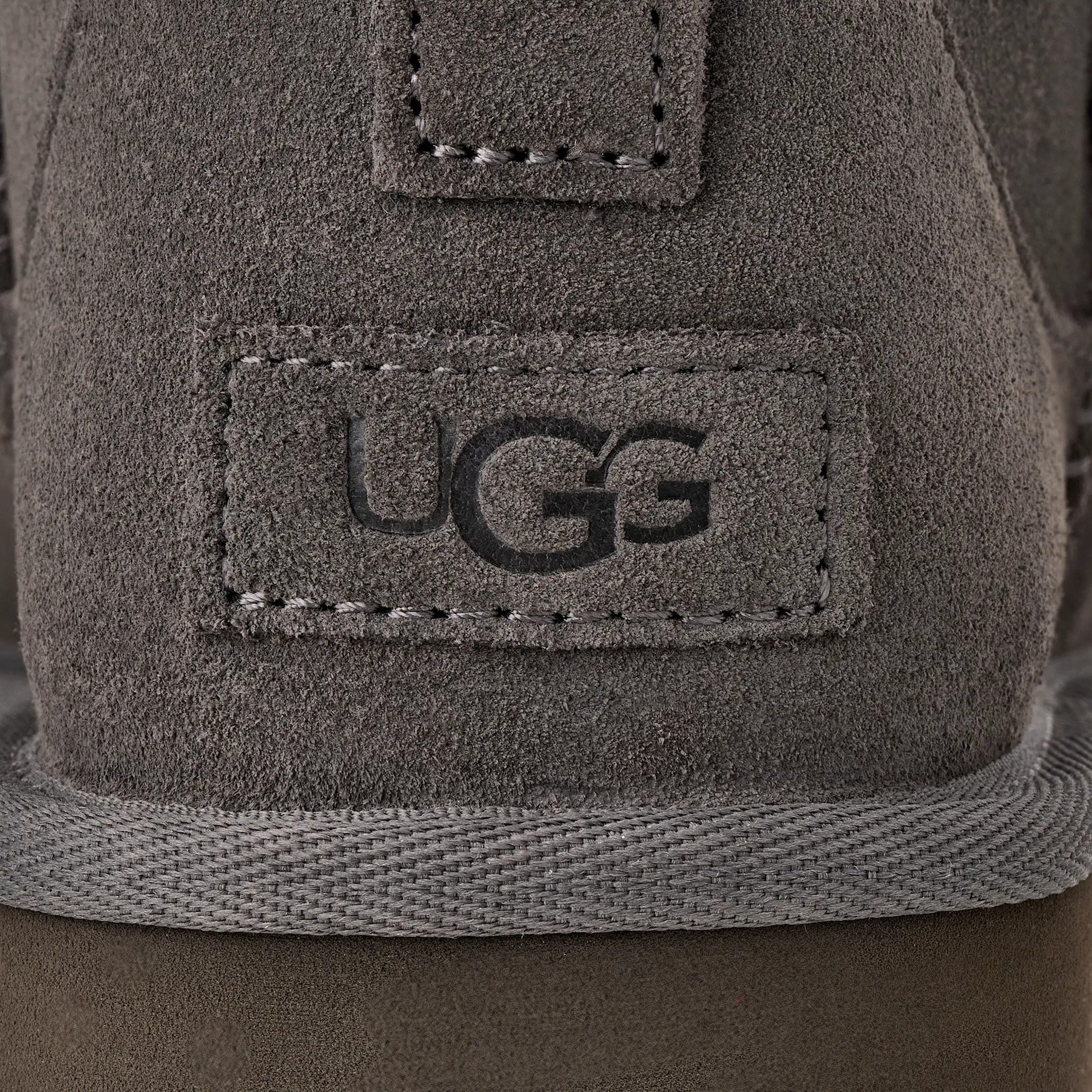UGG W CLASSIC ULTRA MINI PLATFORM