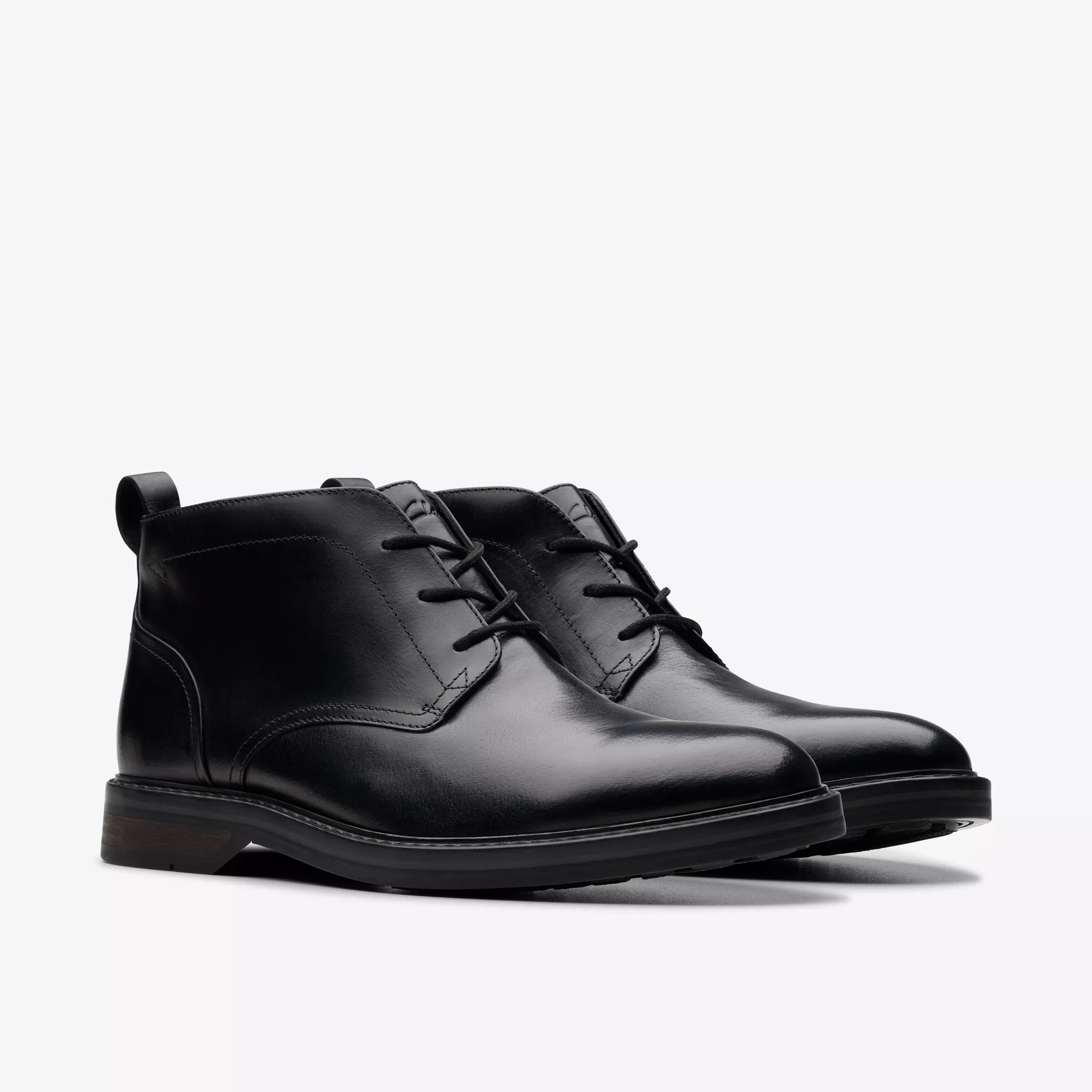 CLARKS ALDWIN CHUKKA - BLACK LEATHER