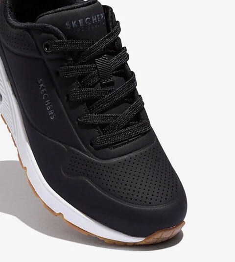 SKECHERS UNO-STAND ON AIR