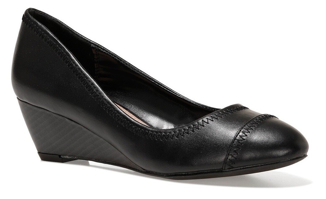 NINE WEST BLOCKER