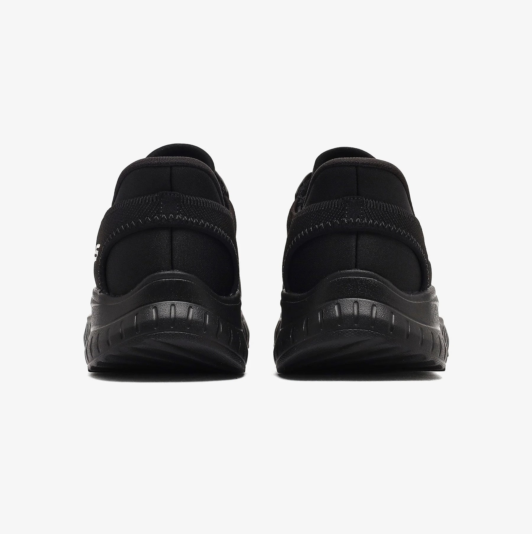 SKECHERS SLIP-INS:BOBS SPORT SQUAD