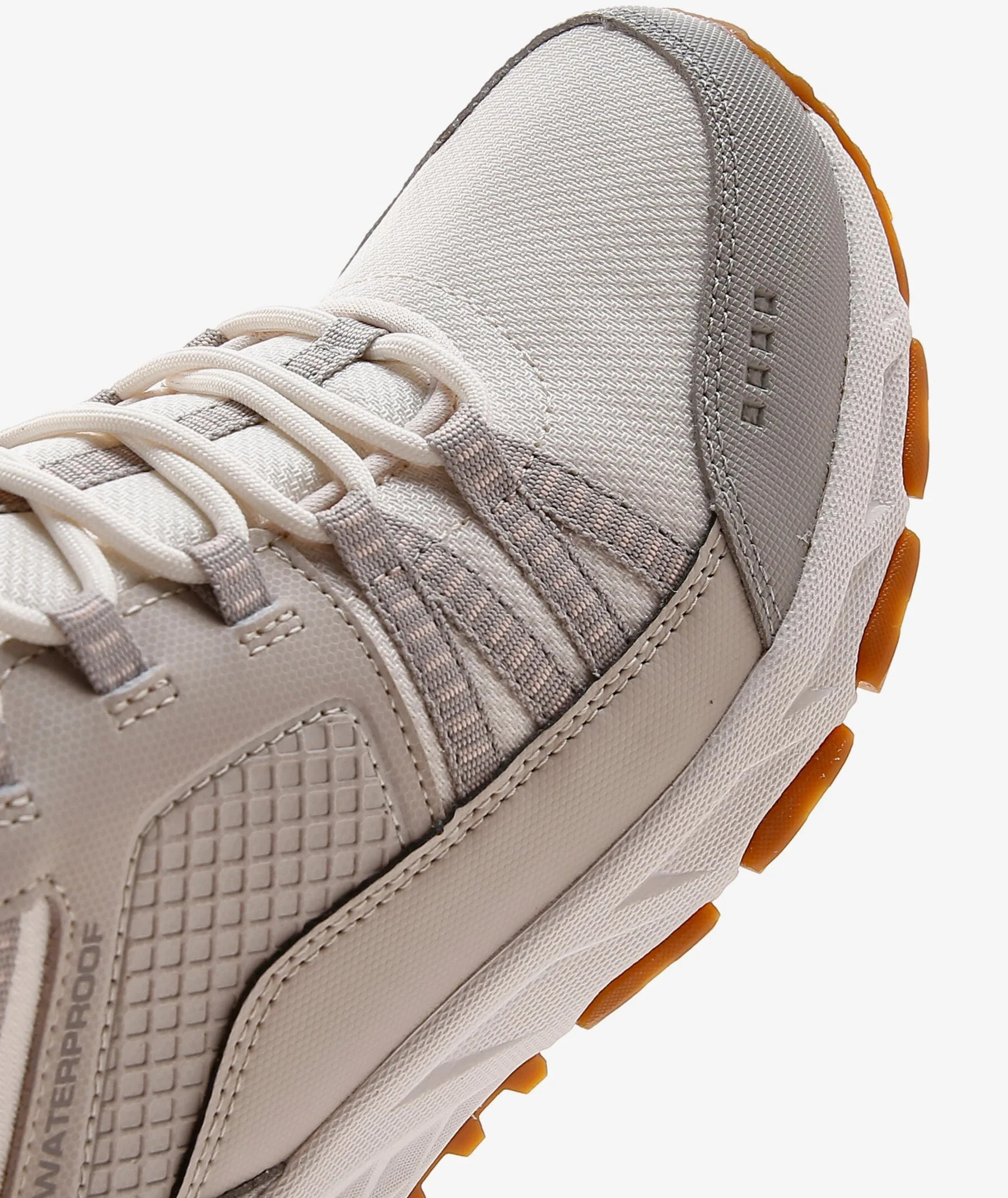 SKECHERS ESCAPE PLAN - OUTWARD VOYAGE