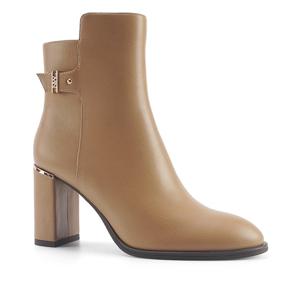 NINE WEST OLIVIER 5PR - CAMEL
