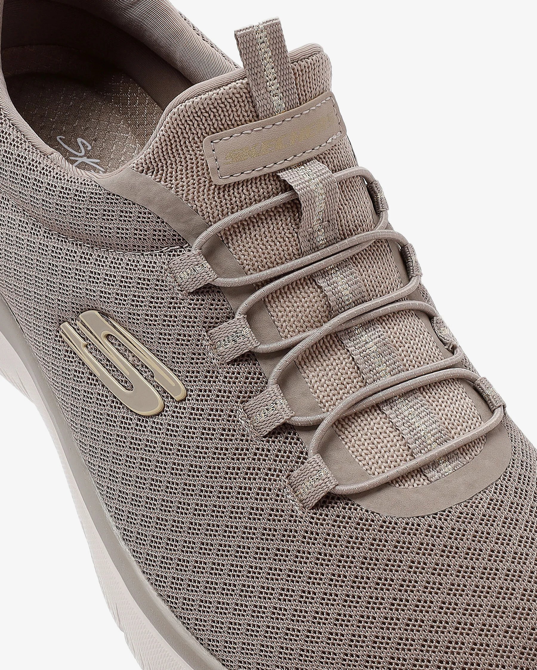 SKECHERS SUMMITS