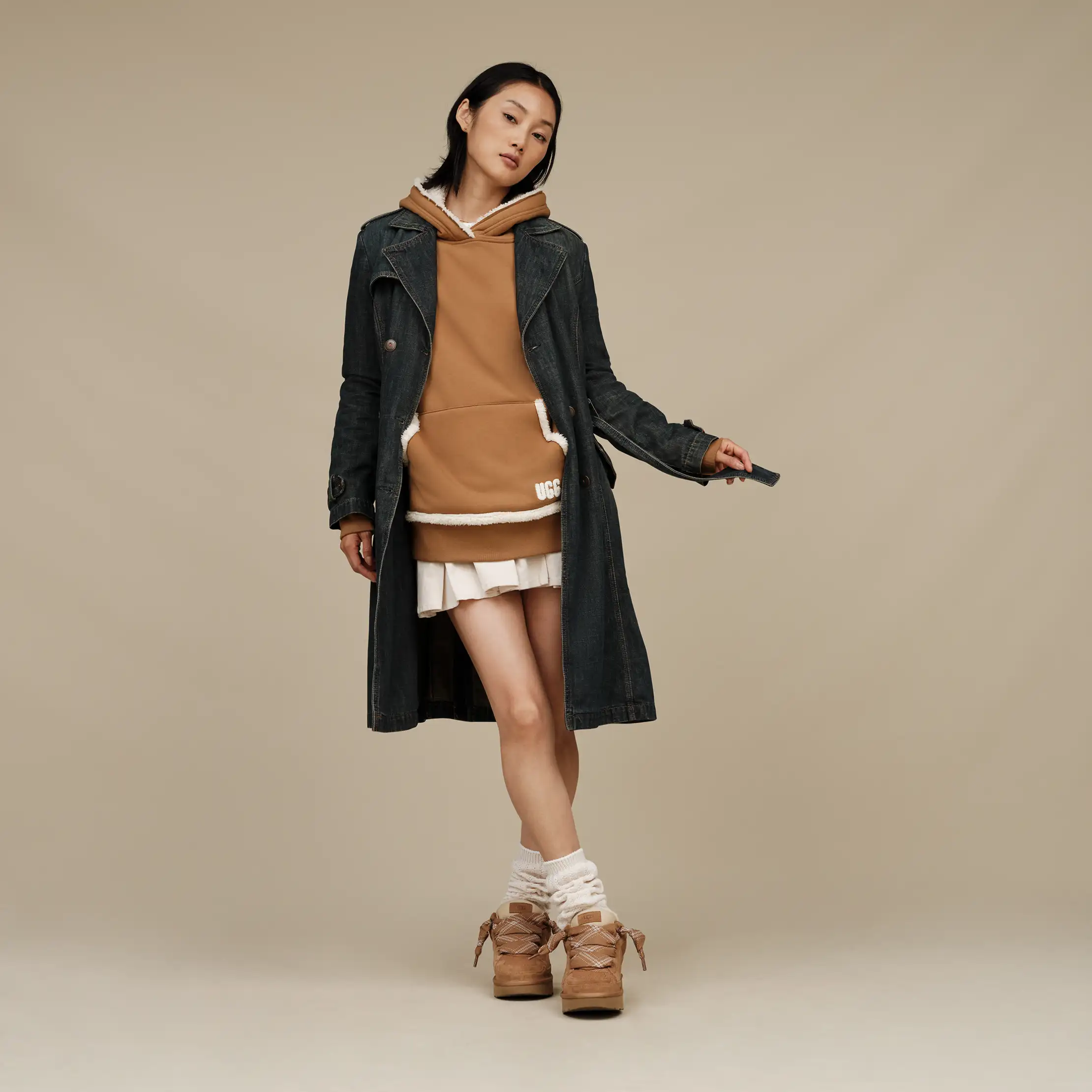 UGG W LOWMEL - CHESTNUT