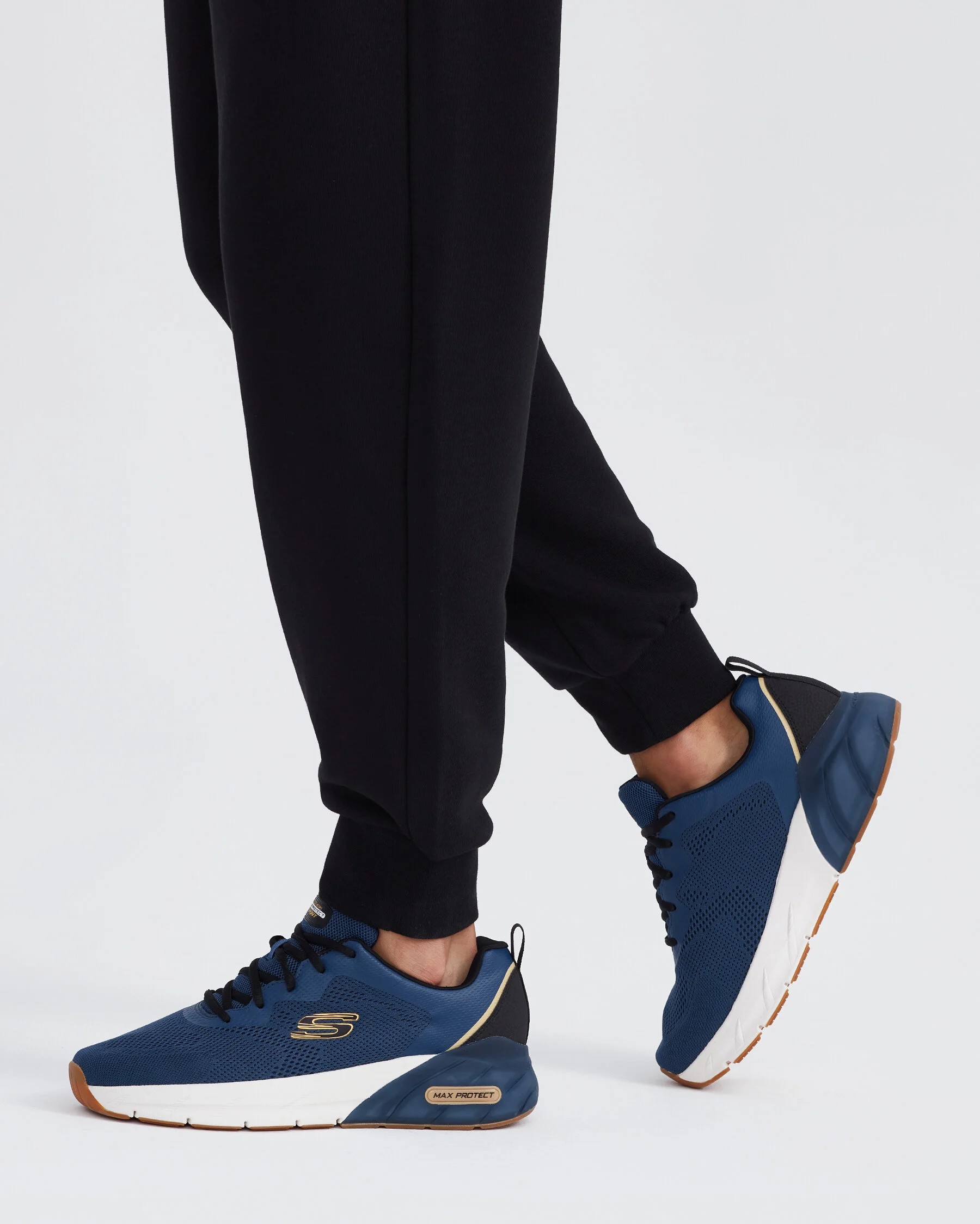 SKECHERS MAX PROTECT SPORT - SAFEGUARD