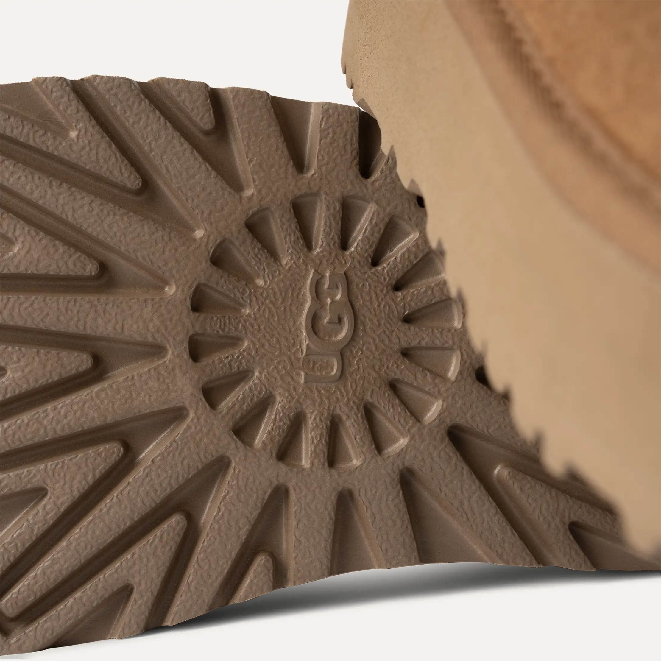 UGG K CLASSIC ULTRA MINI PLATFORM - CHESTNUT