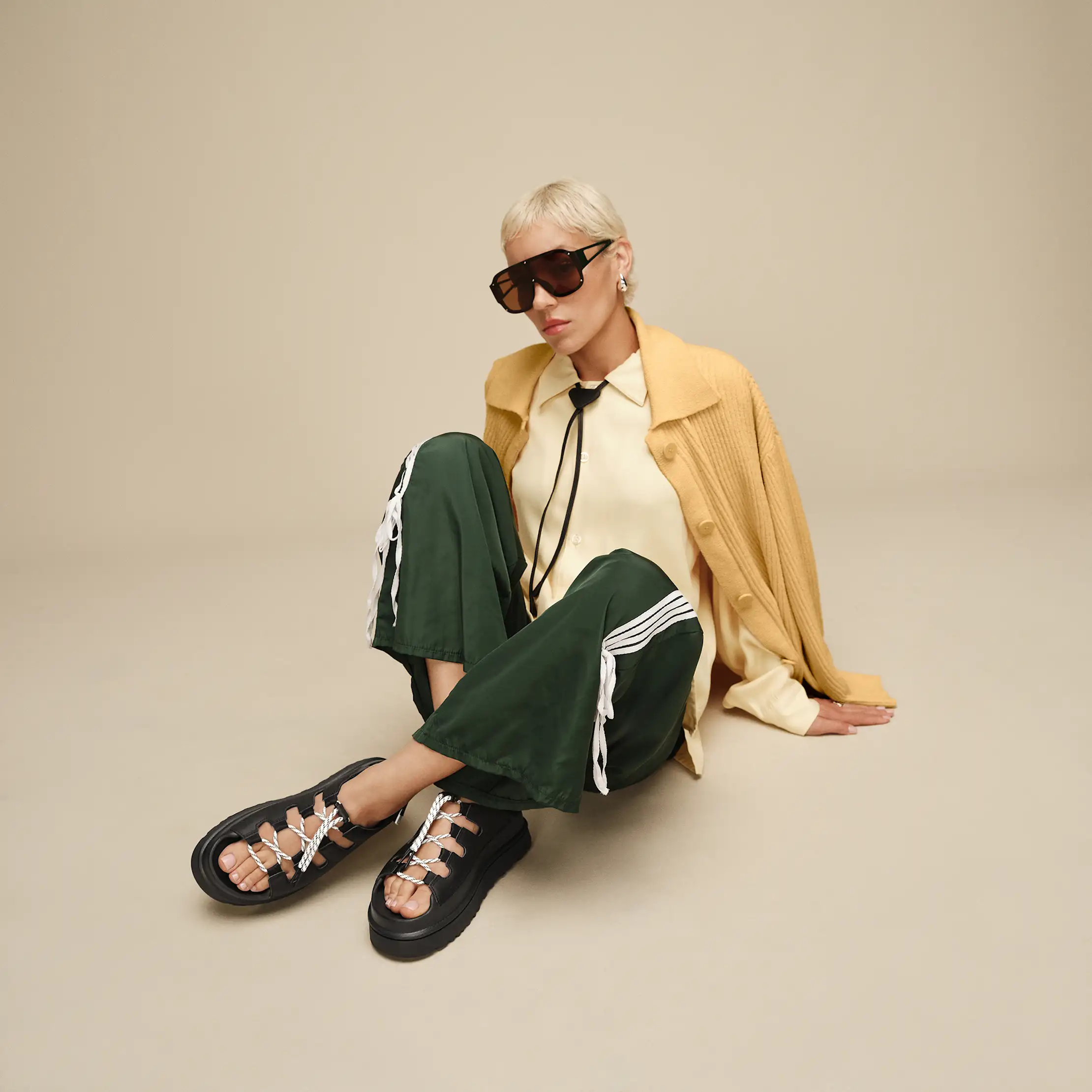UGG W GOLDENGLOW TOGGLE