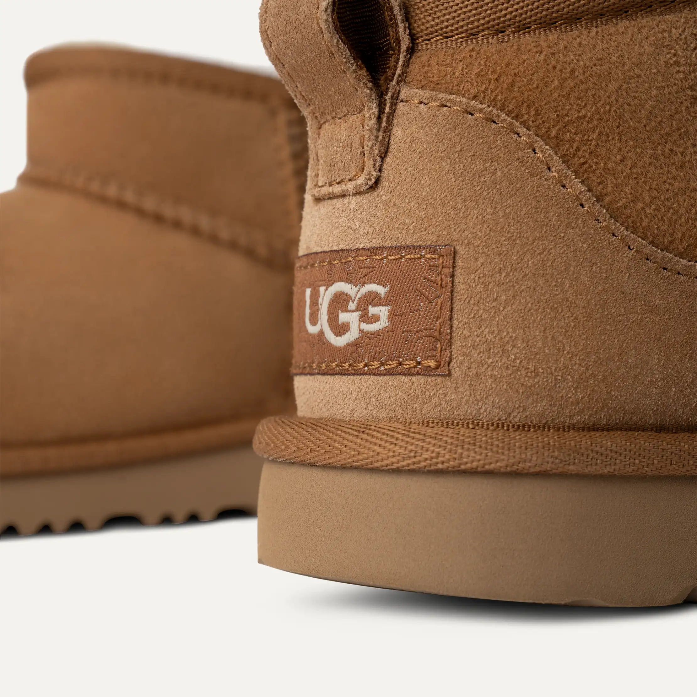UGG K CLASSIC ULTRA MINI