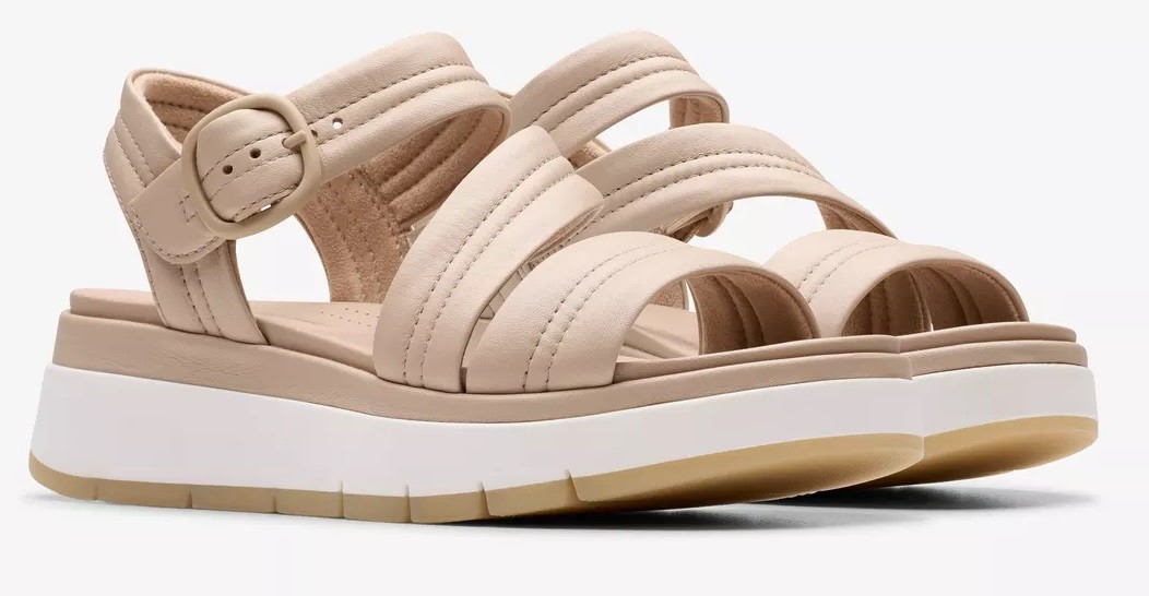 CLARKS TUSCAN STRAP - SAND LEATHER