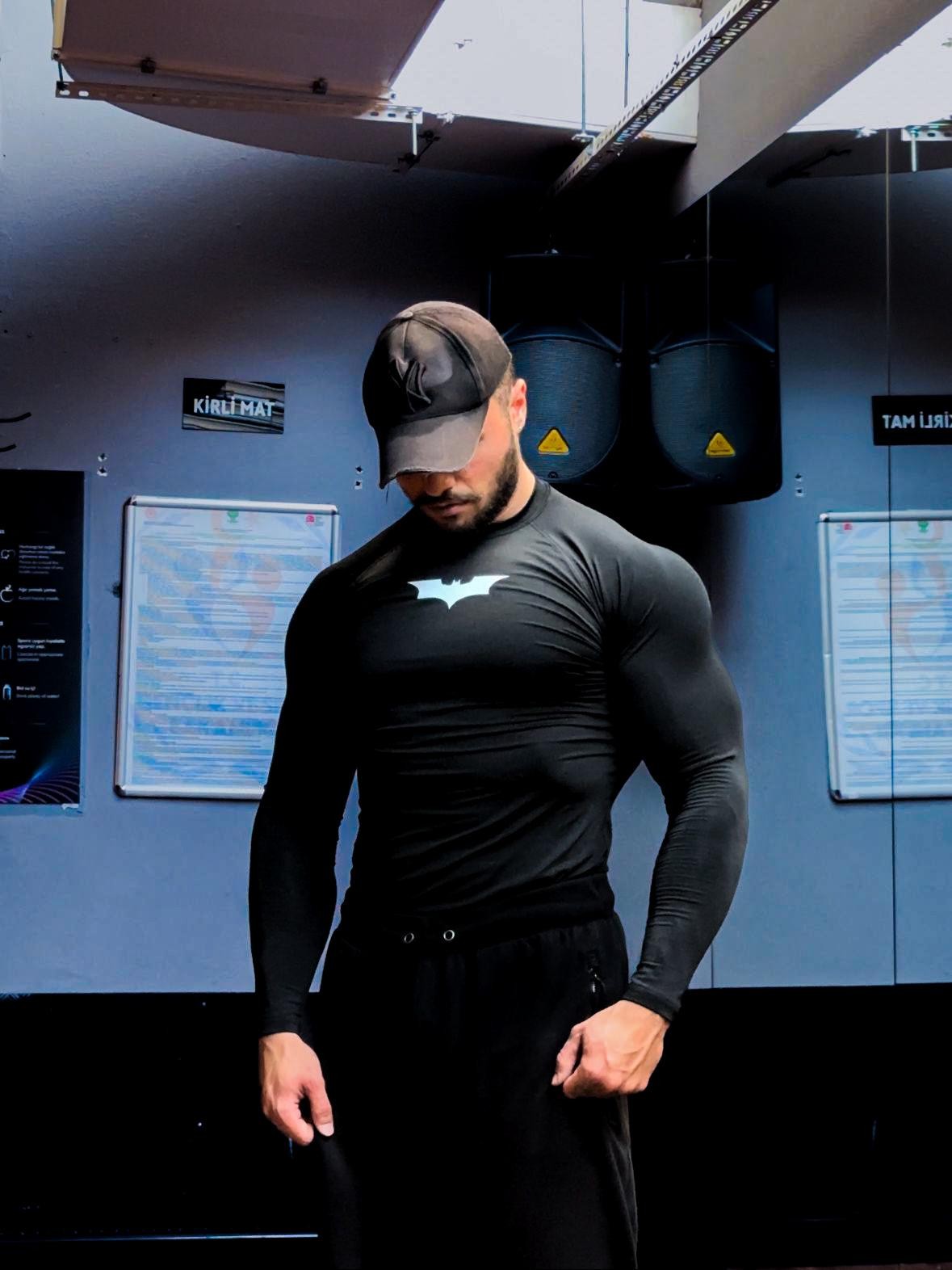 BATMAN Siyah Long Sleeve Compression T-Shirt