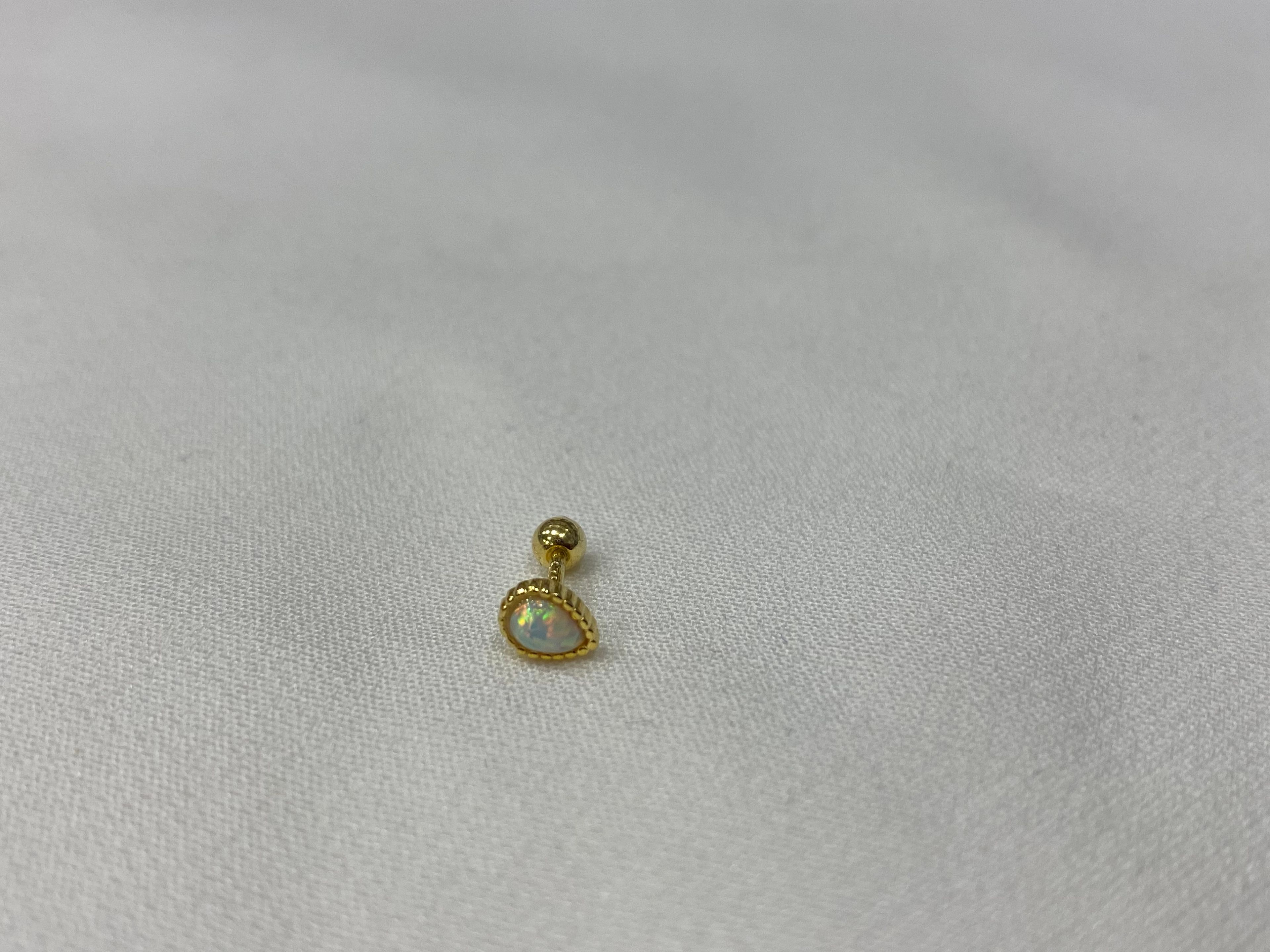 Opal taşlı piercing