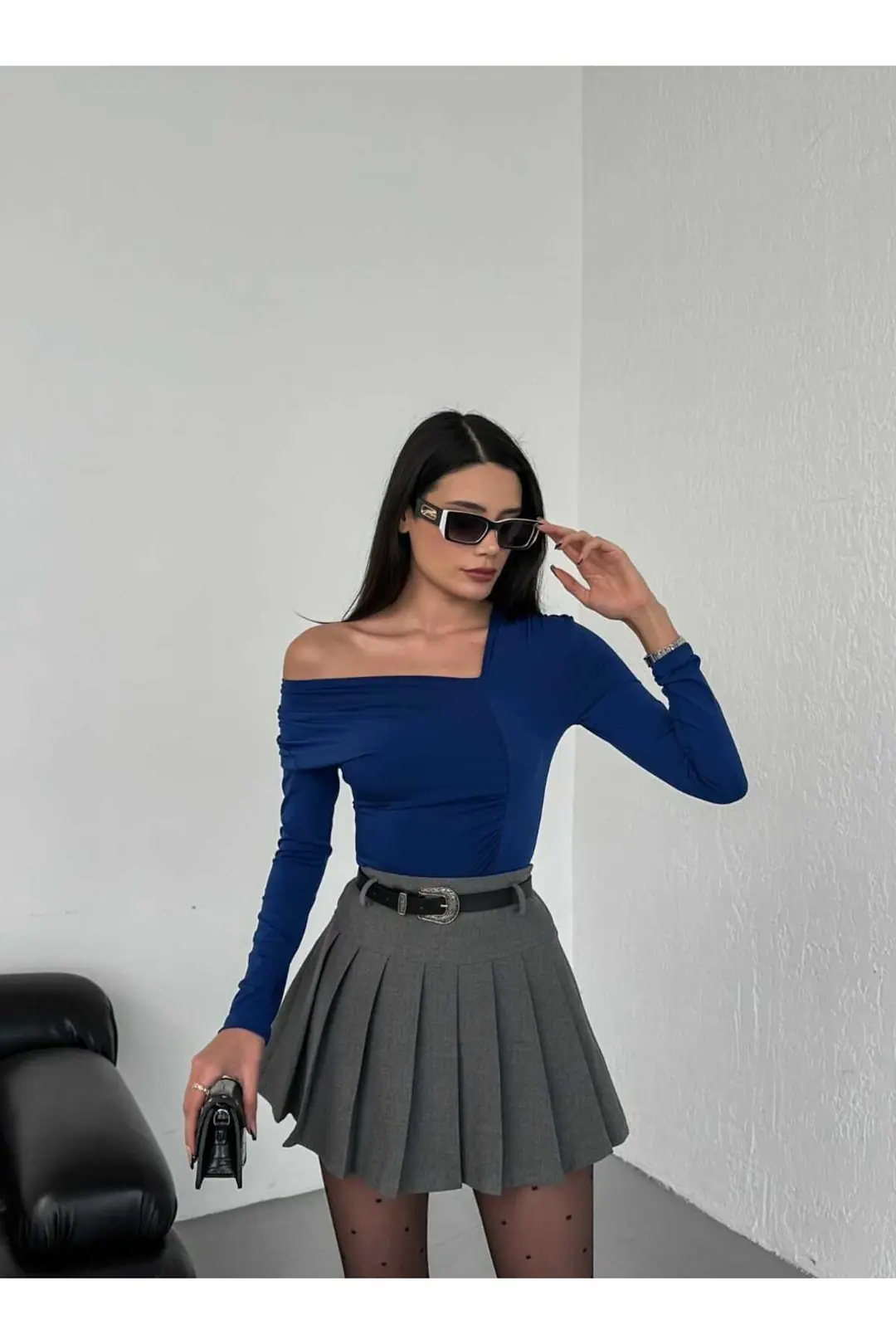 Kadın Uzun Kol V Yaka Büzgü Detaylı Şık Bluz · 3