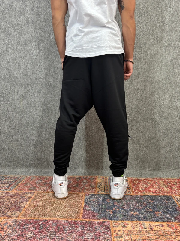 Beli Lastikli Siyah Jogger