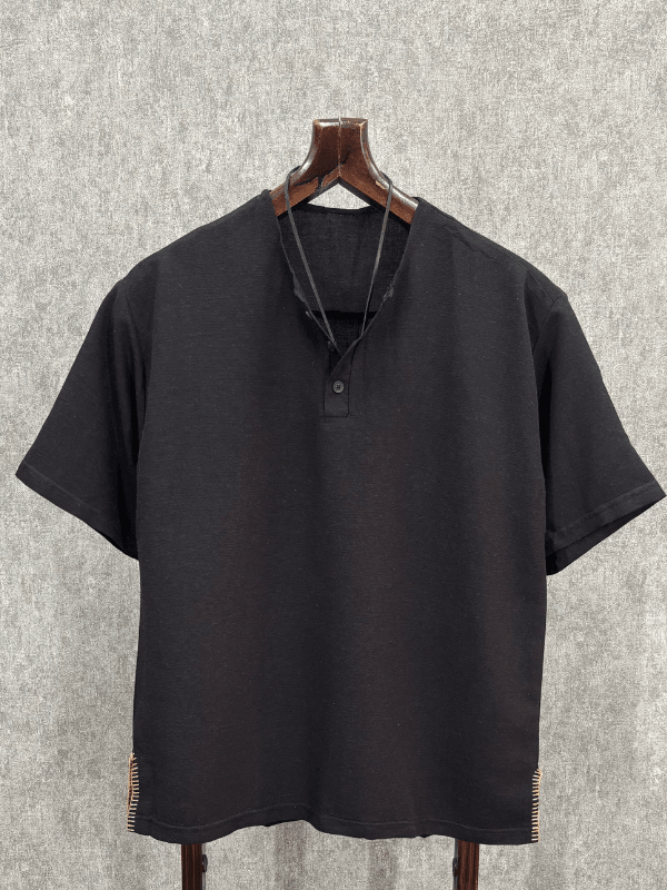 Oversize Nopeli Yırtmaç Detaylı Yarım Patlı Siyah Pamuk Keten Tshirt
