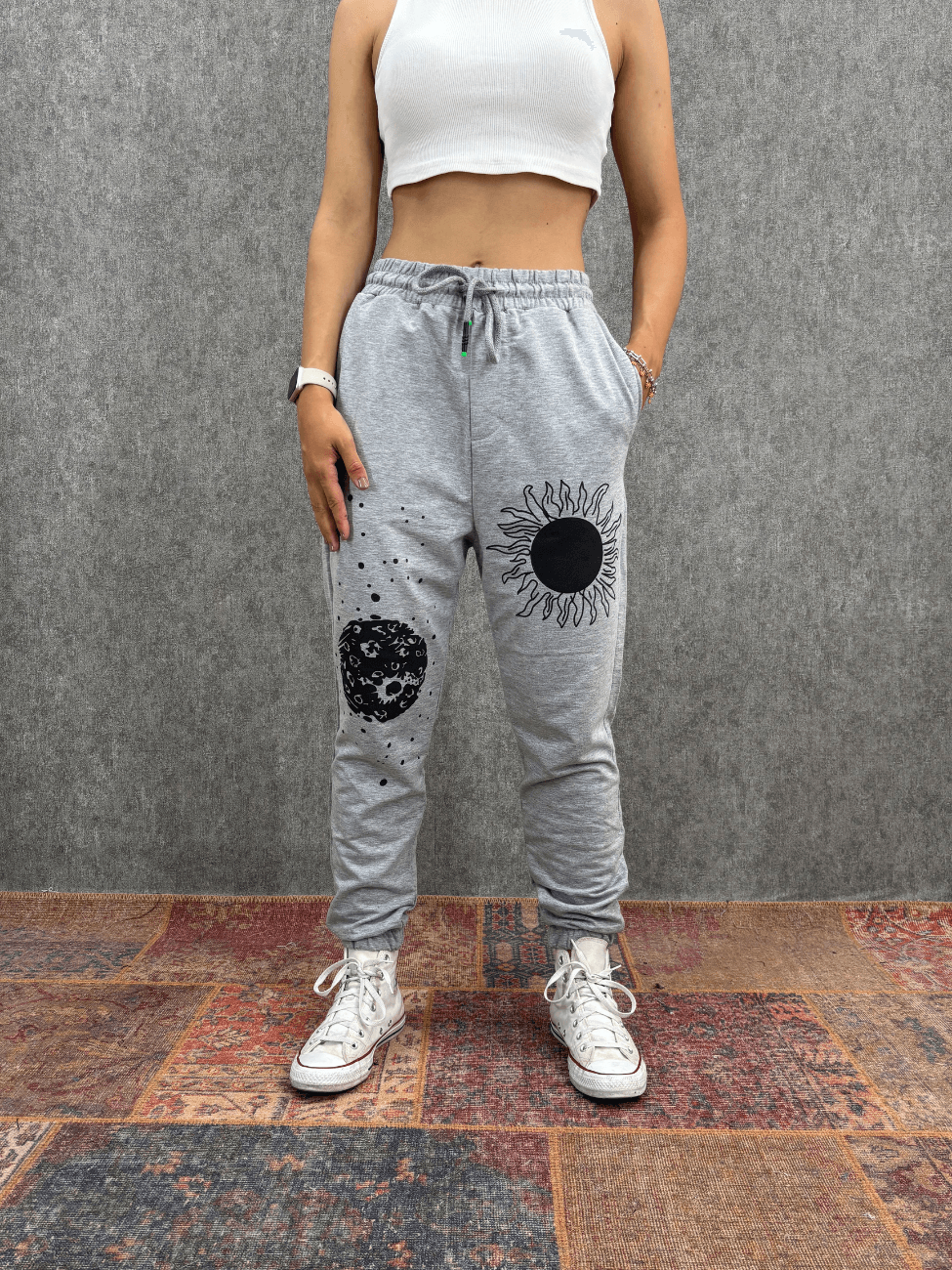 Bel ve Paça Lastikli Baskılı Gri Jogger