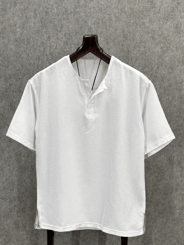 Oversize Nopeli Yırtmaç Detaylı Yarım Patlı Beyaz Pamuk Keten Tshirt
