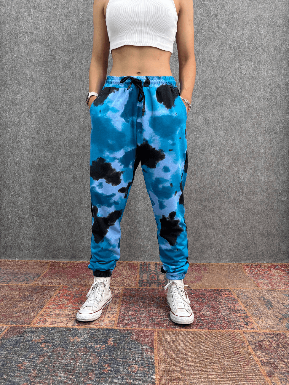 Bel ve Paça Lastikli Batik Yıkamalı Desenli Jogger