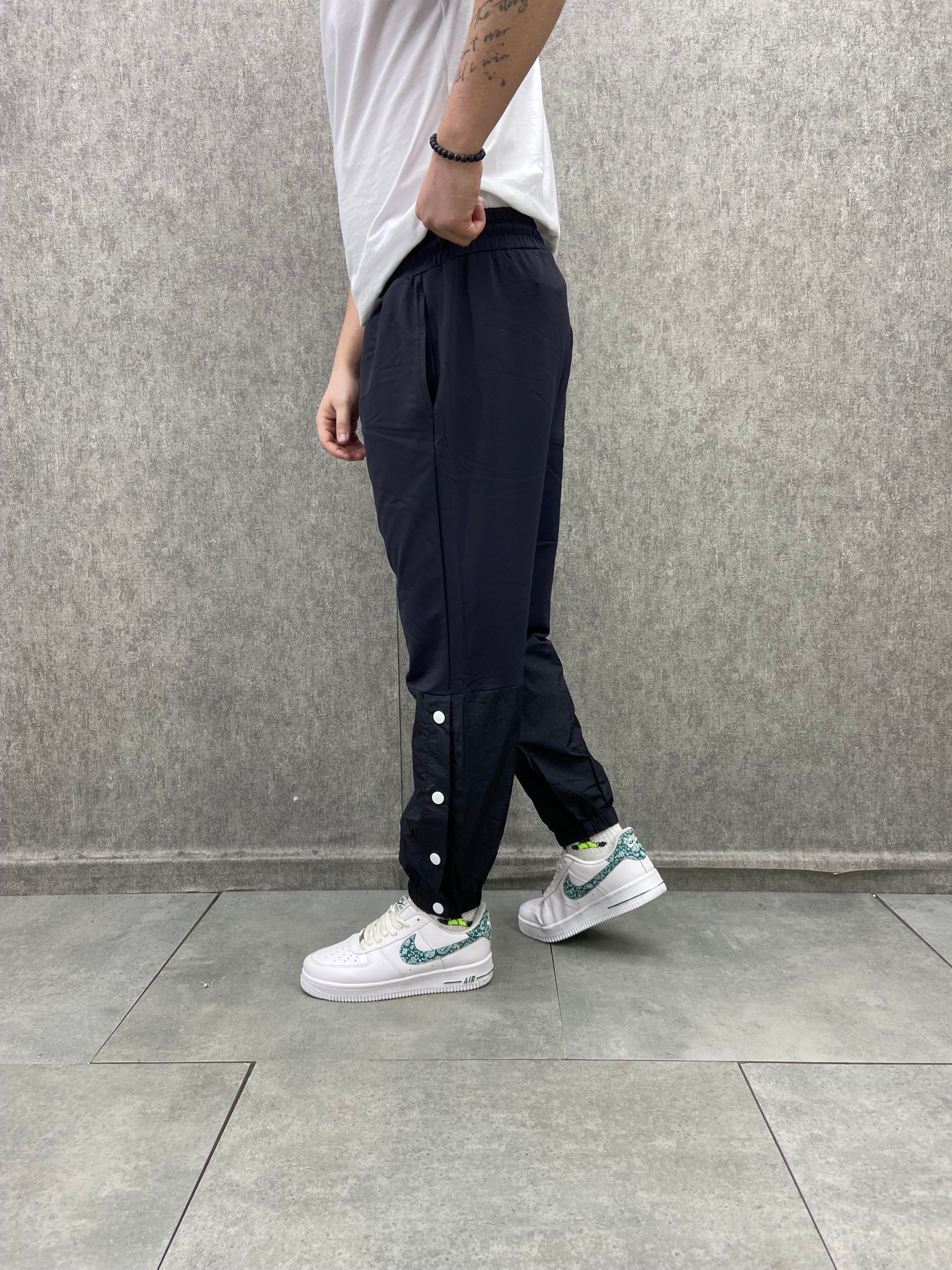 Beli Lastikli Siyah Çıt Çıtlı Jogger