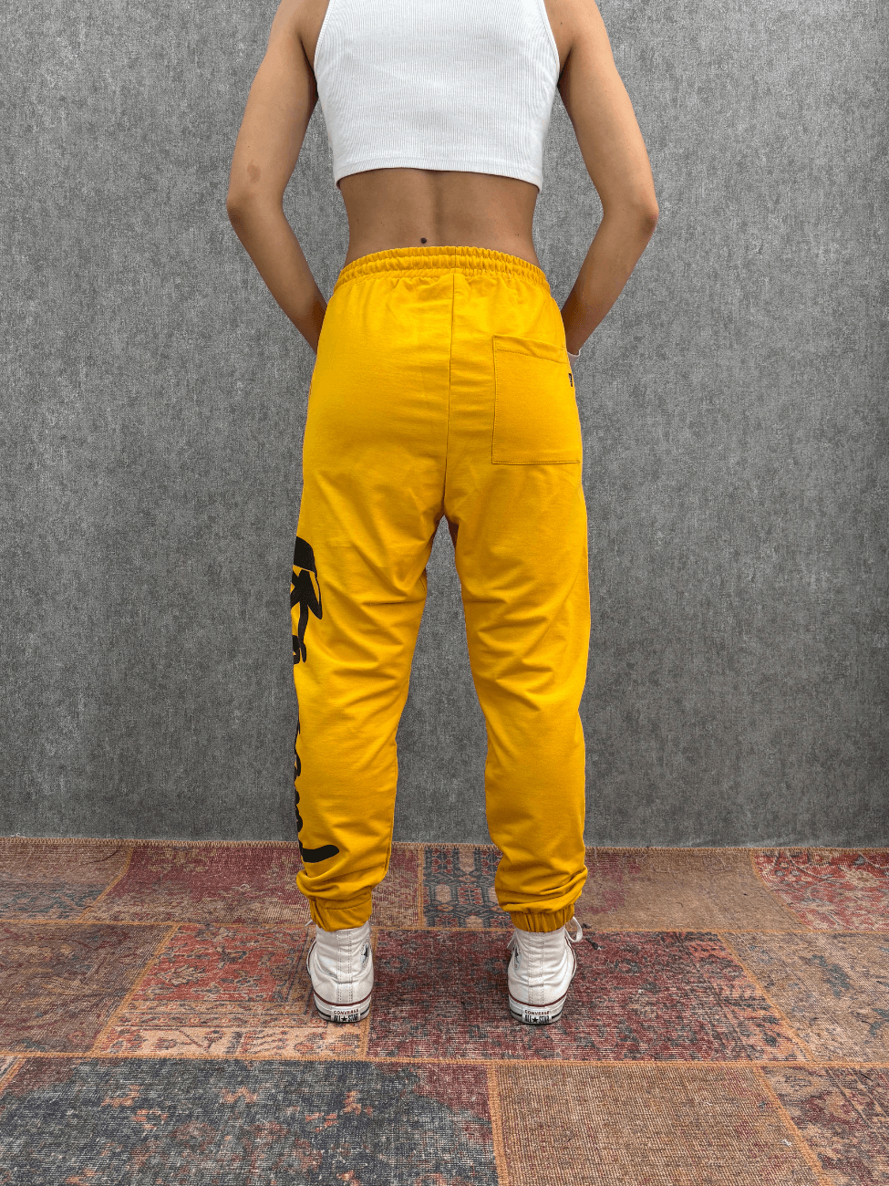 Bel ve Paça Lastikli Baskılı Sarı Jogger