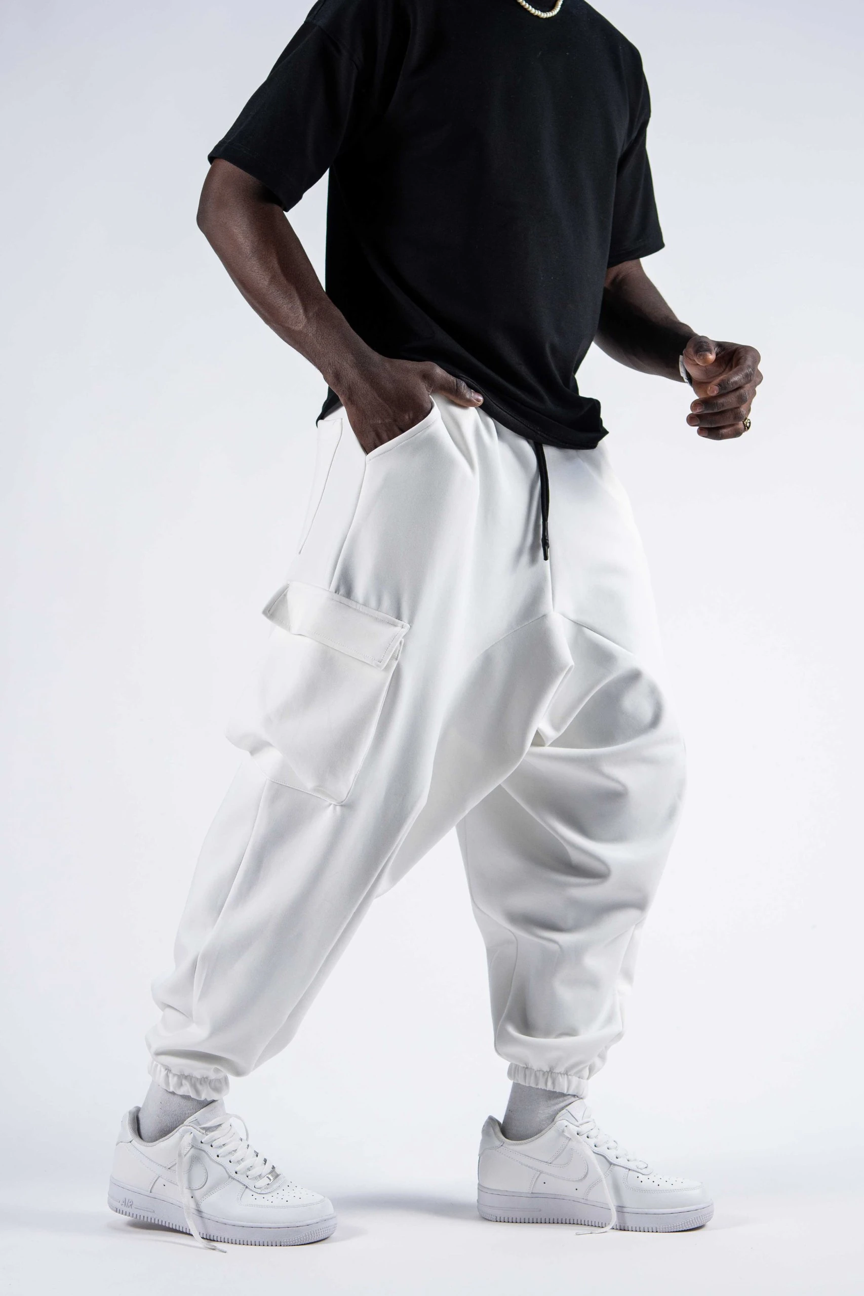 Beli Lastikli Kargo Cepli Beyaz Şalvar