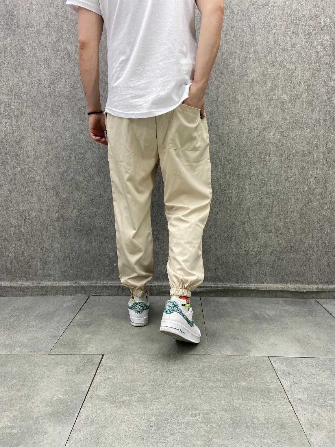 Bel Ve Paça Lastikli Paraşüt Krem Jogger