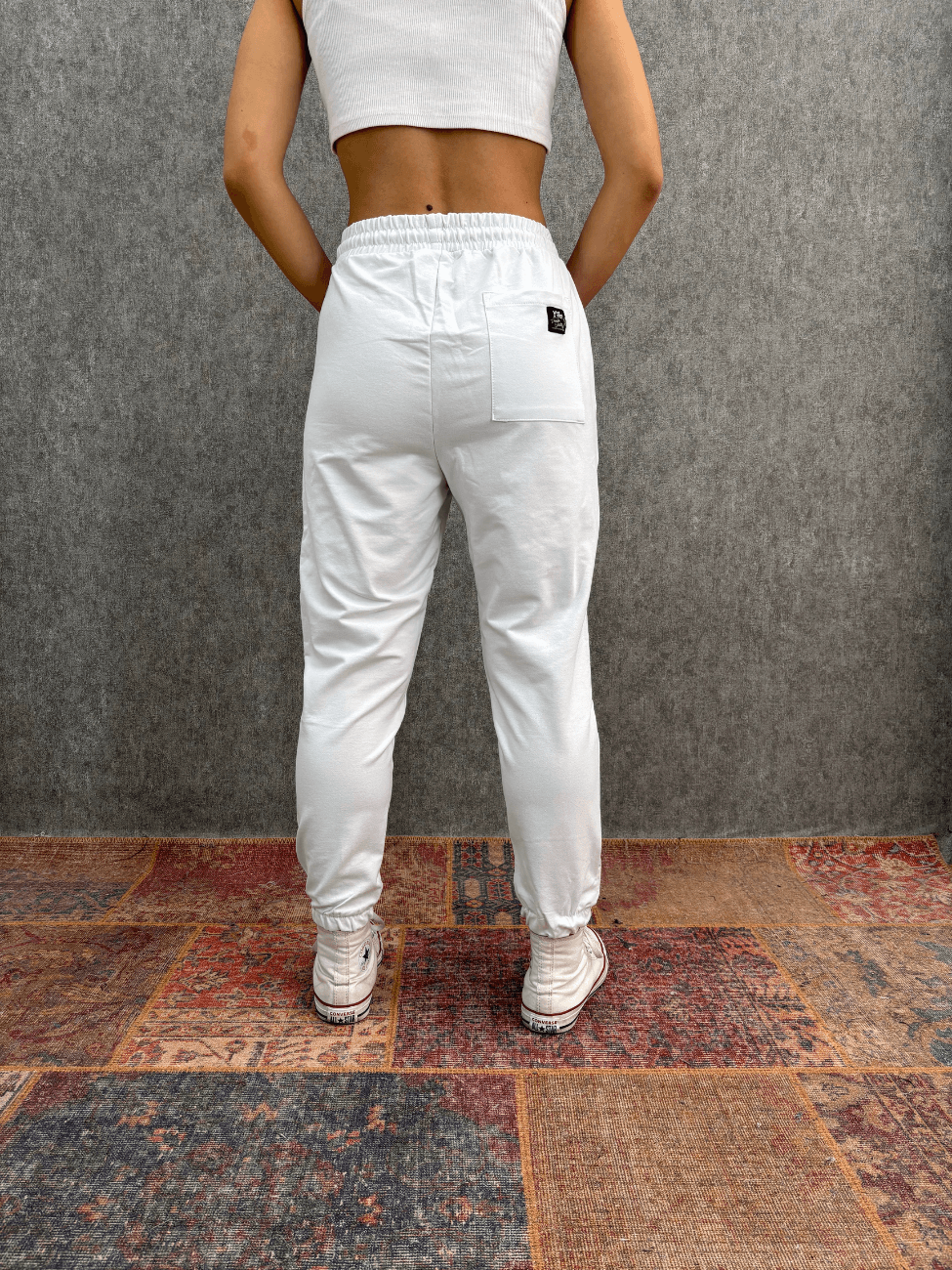 Bel ve Paça Lastikli Baskılı Beyaz Jogger