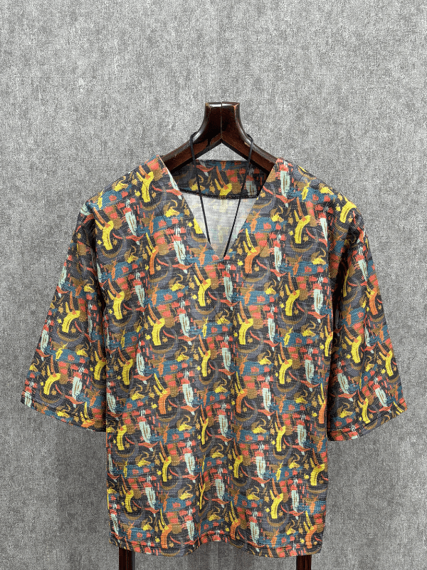 Oversize V Yaka Fakir Kol Desenli Tshirt