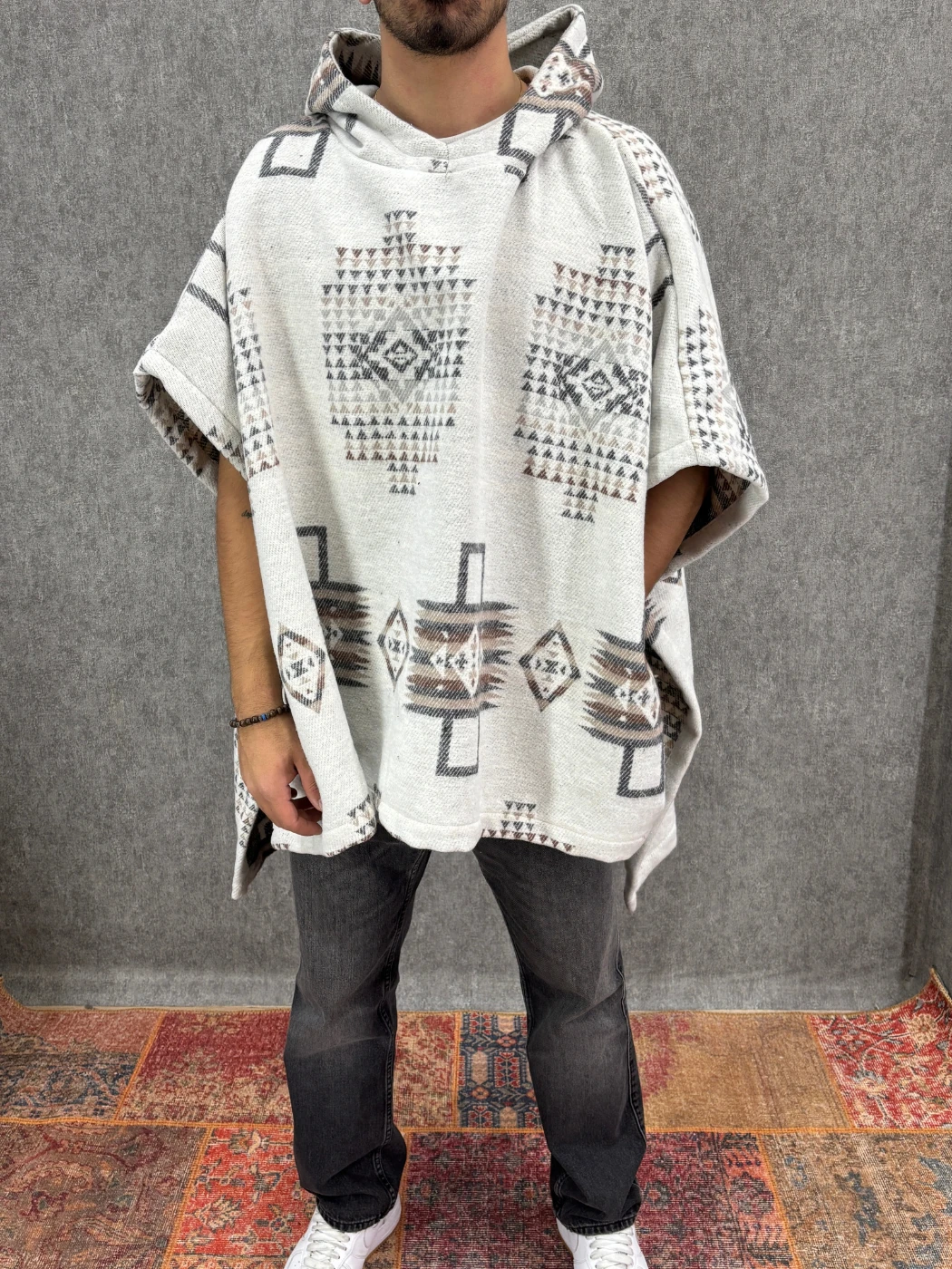 Oversize Kapüşonlu Desenli  Panço