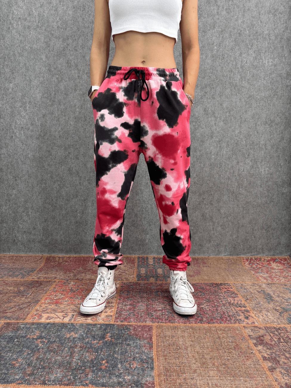 Bel ve Paça Lastikli Batik Yıkamalı Desenli Jogger