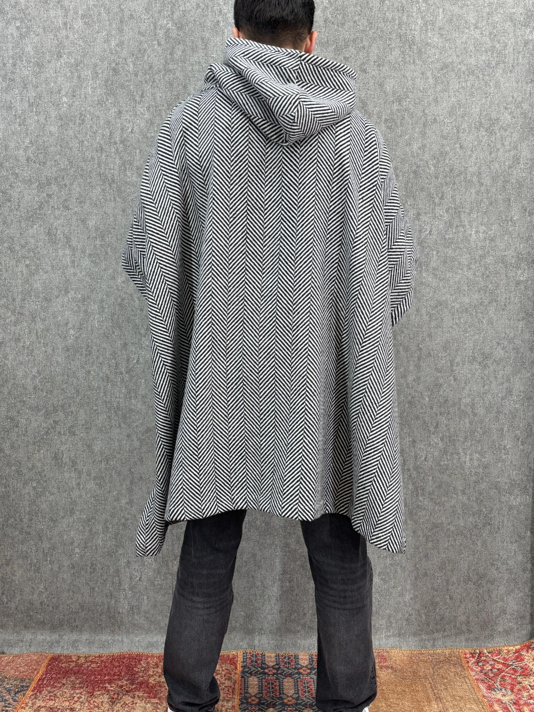 Oversize Kapüşonlu Desenli  Panço