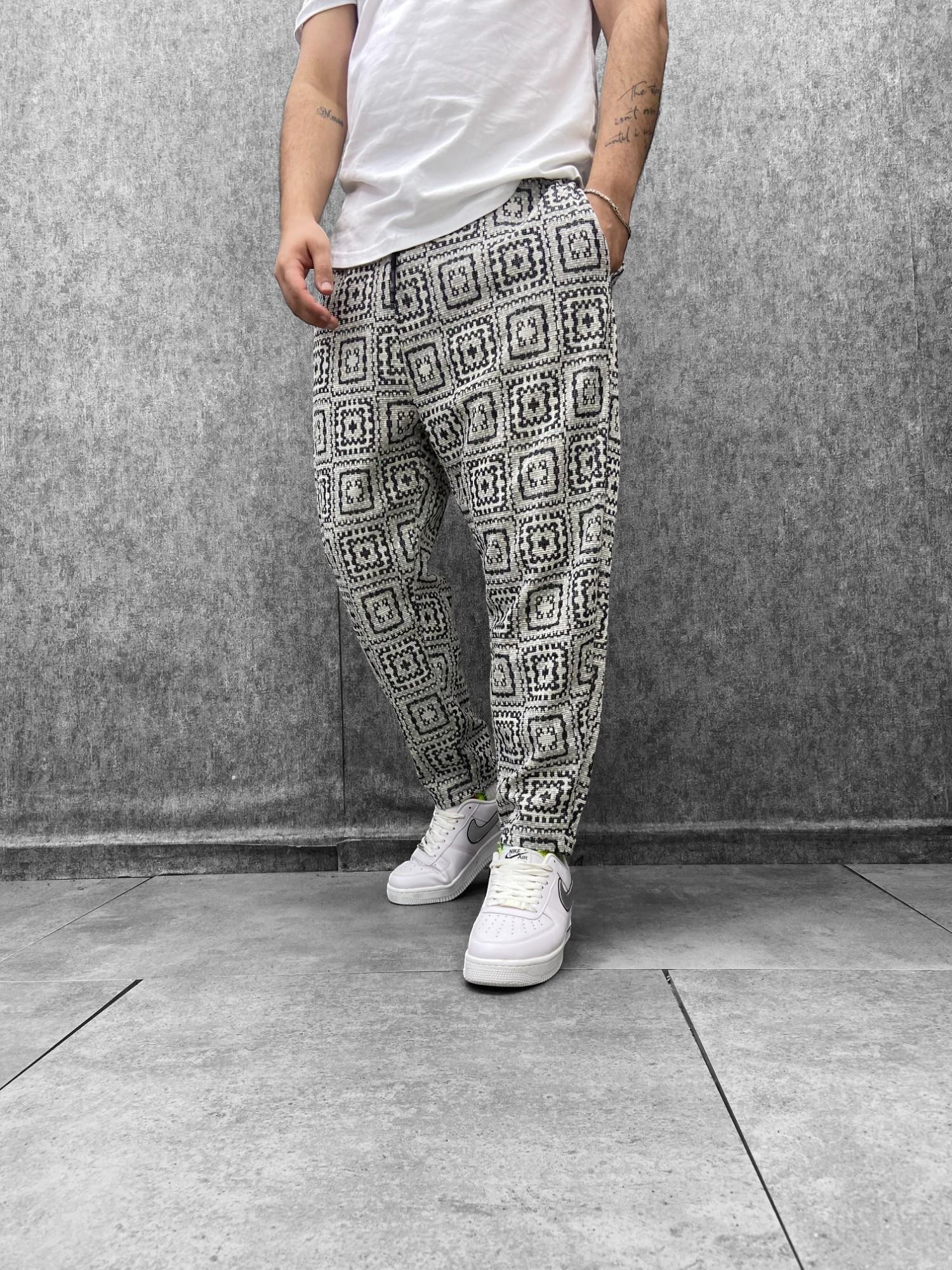 Beli Lastikli Düz Paça Desenli Baggy Pantolon