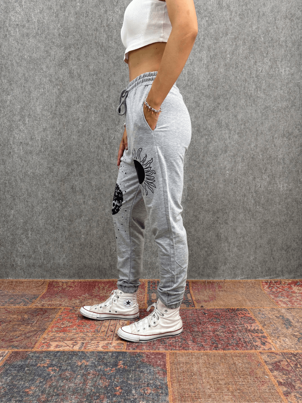 Bel ve Paça Lastikli Baskılı Gri Jogger