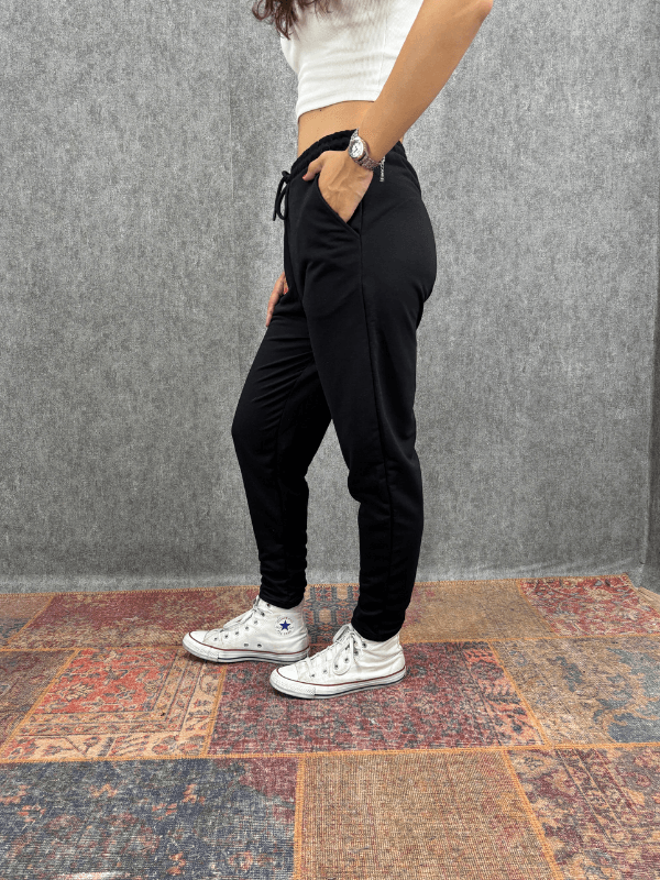 Beli Lastikli Siyah Pantolon