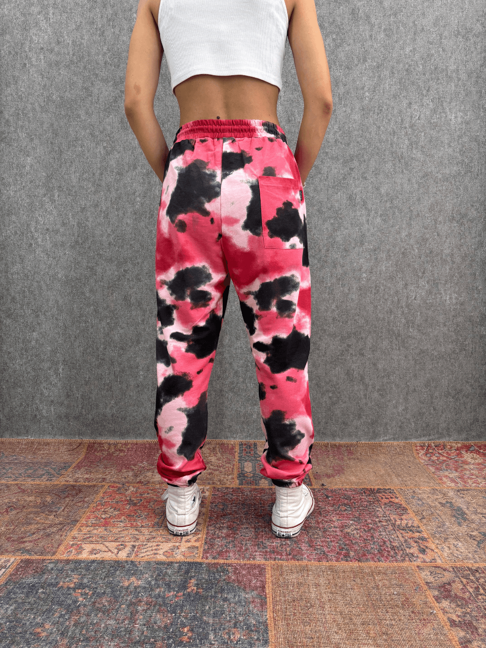 Bel ve Paça Lastikli Batik Yıkamalı Desenli Jogger