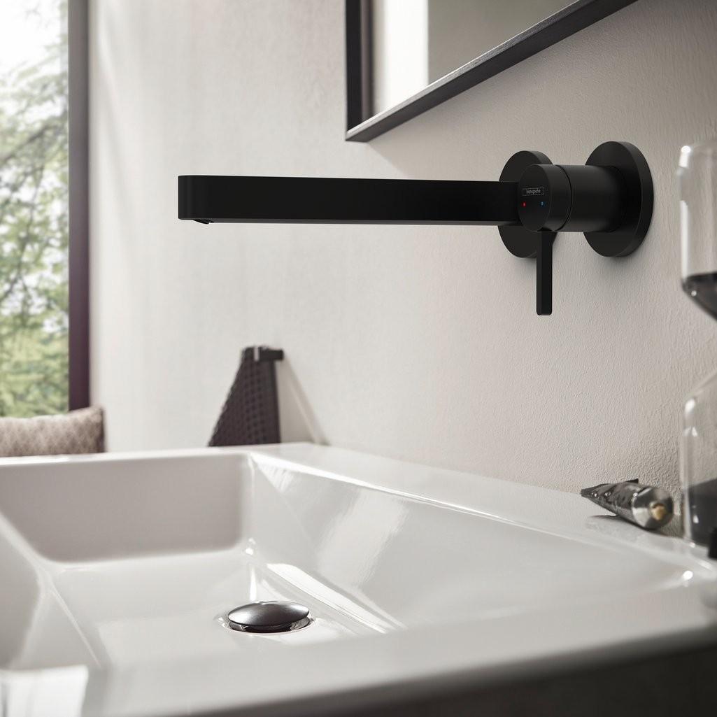 Hansgrohe Finoris Tek Kollu Lavabo Bataryası Duvara Monte 22,8 Cm Gaga İle Satin Siyah