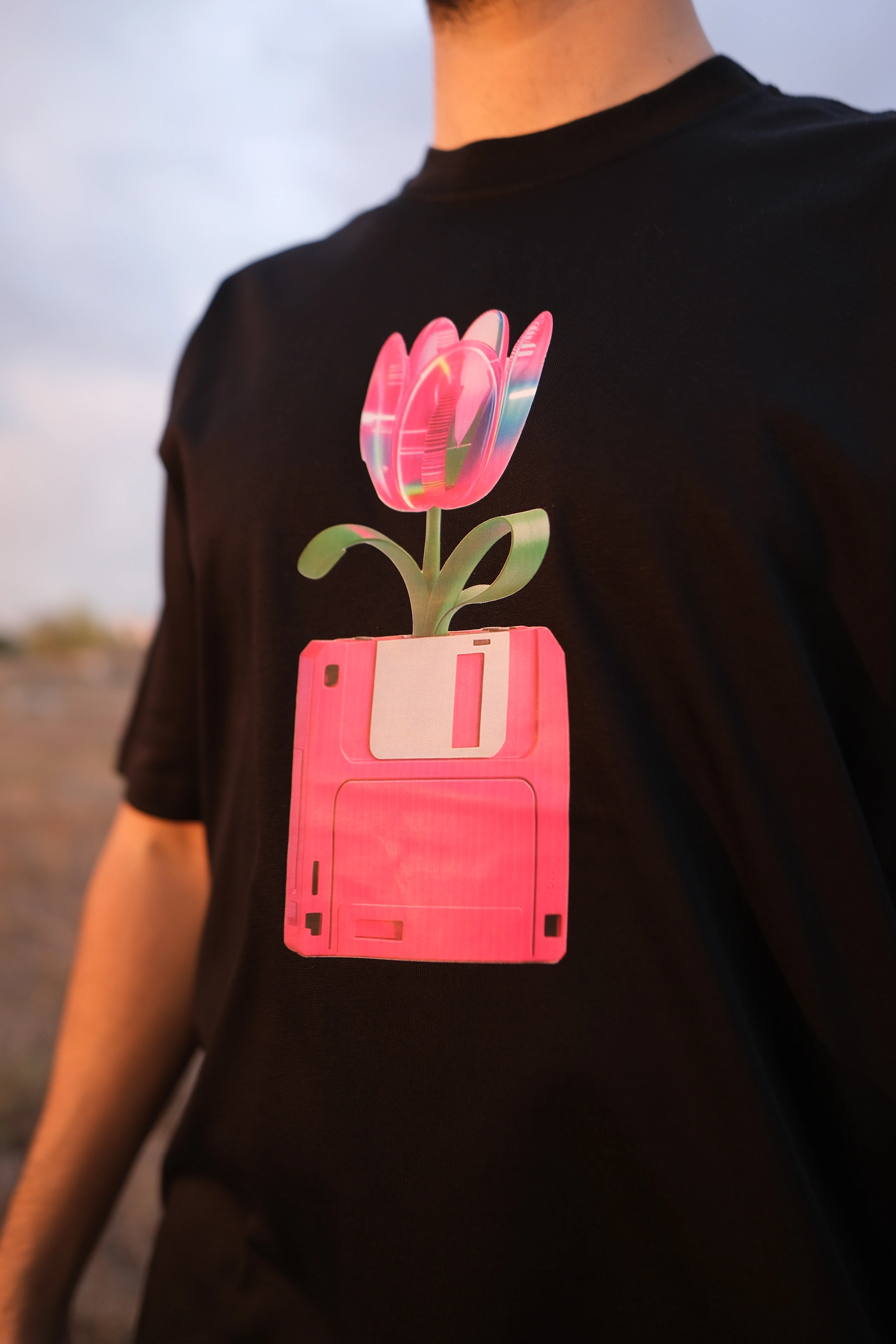 Siyah Oversize Unisex Retro Disket Çiçek Baskılı T-Shirt