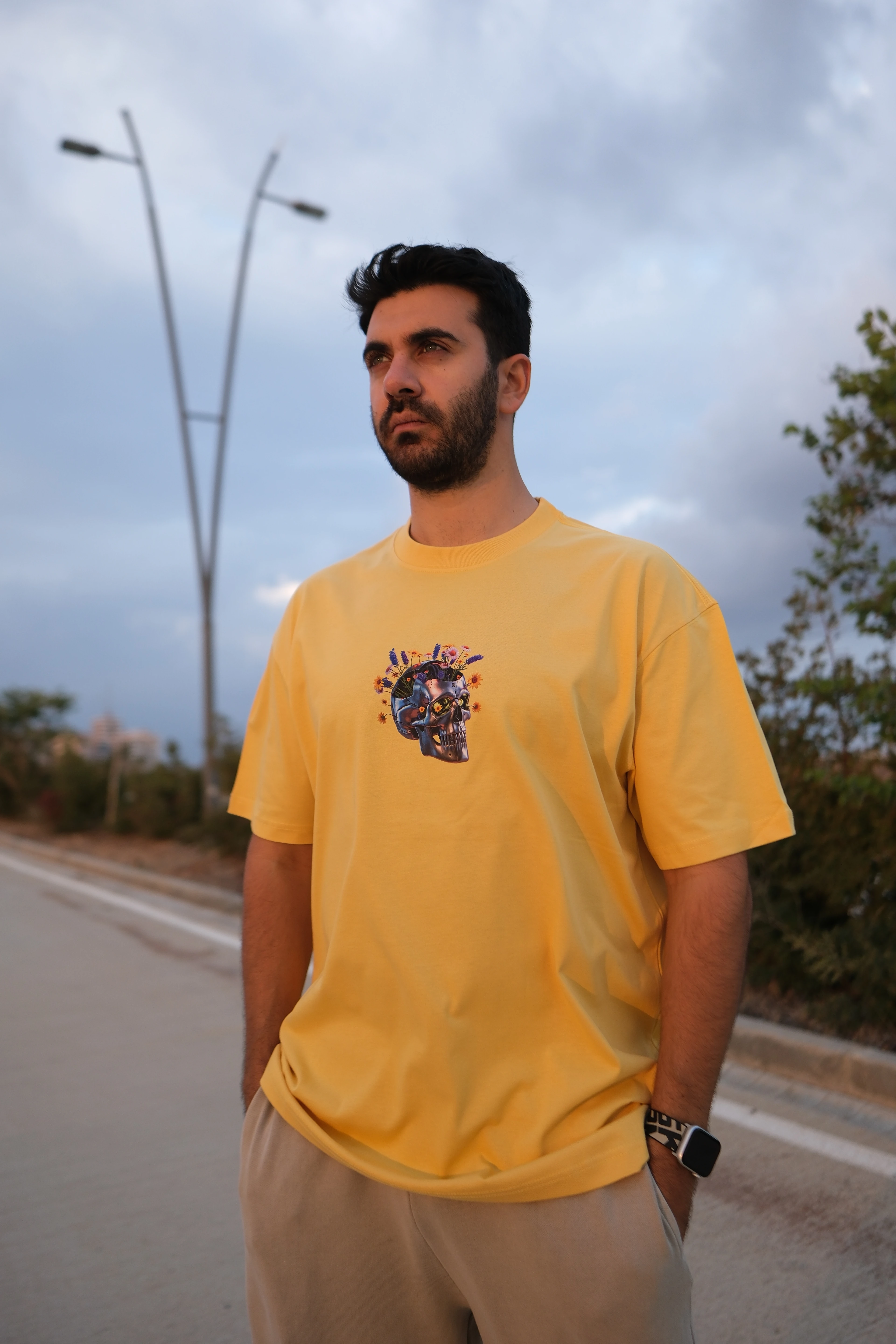 Sarı Oversize Unisex Çiçekli Kuru Kafa Baskılı T-Shirt